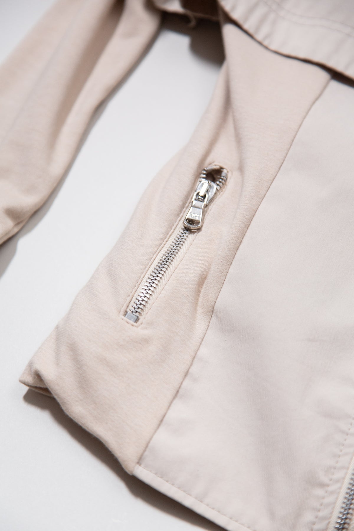 BEIGE ZIP DETAIL LAYERED JACKET