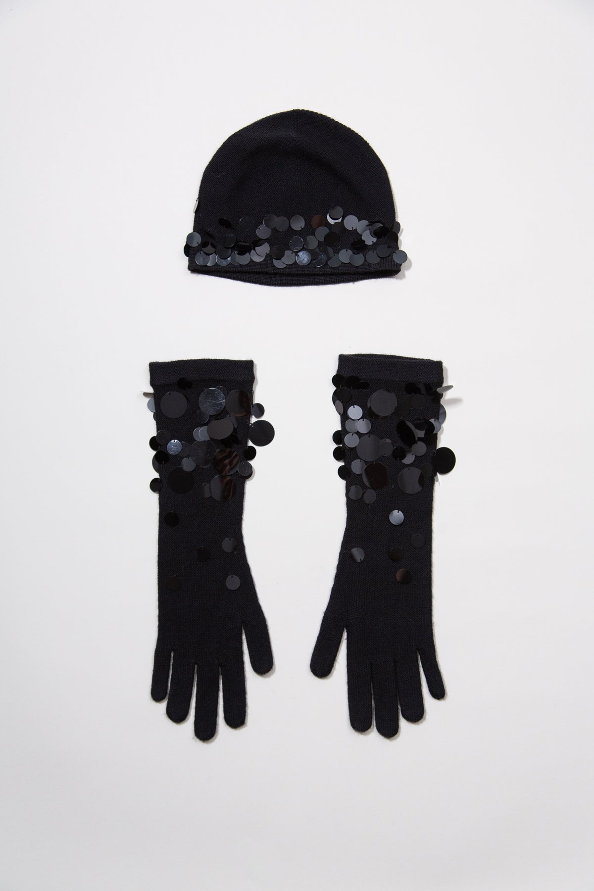 ARMANI BLACK KNIT SEQUIN EMBELLISHED HAT & GLOVES SET