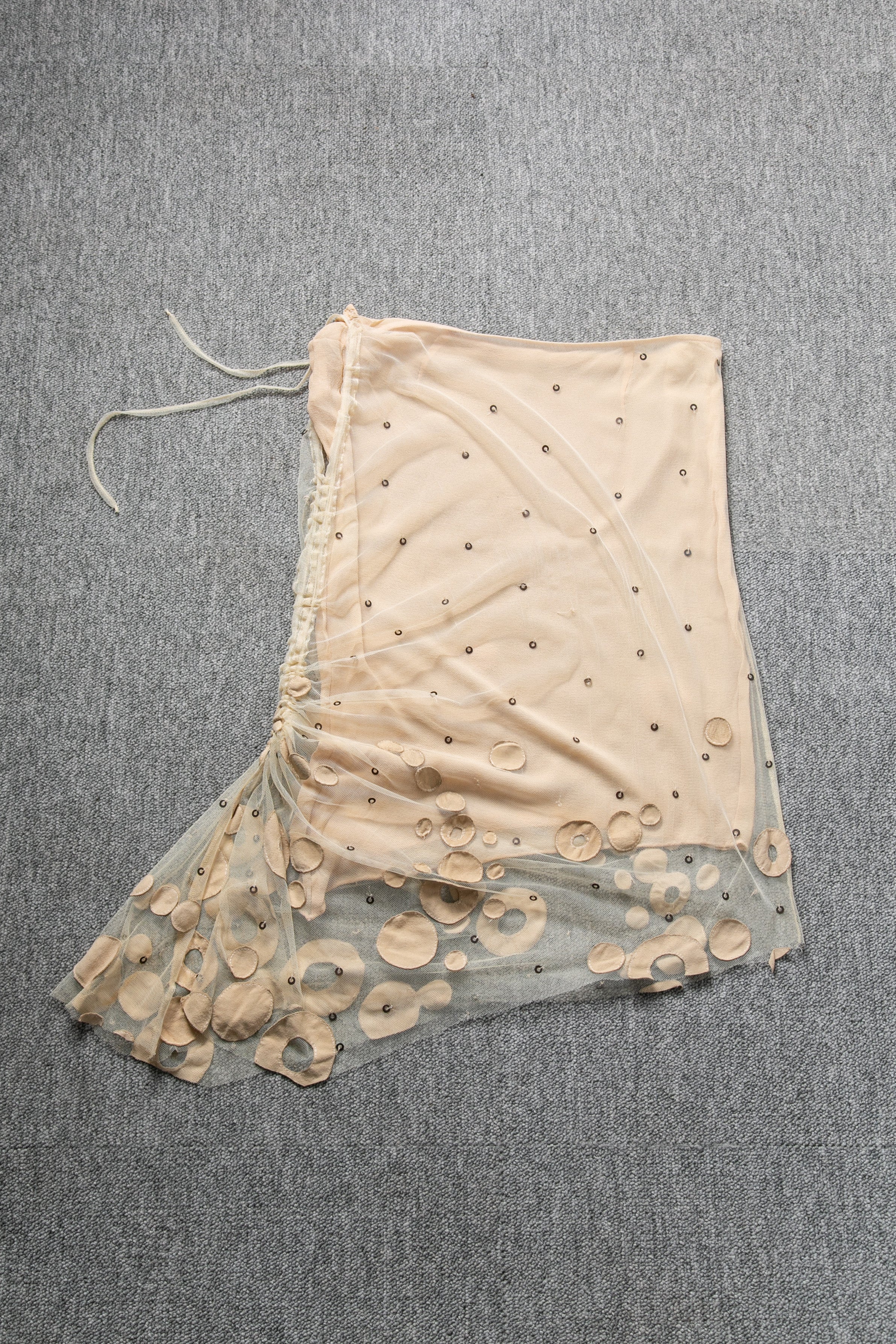 NET LAYERED RUCHED SKIRT