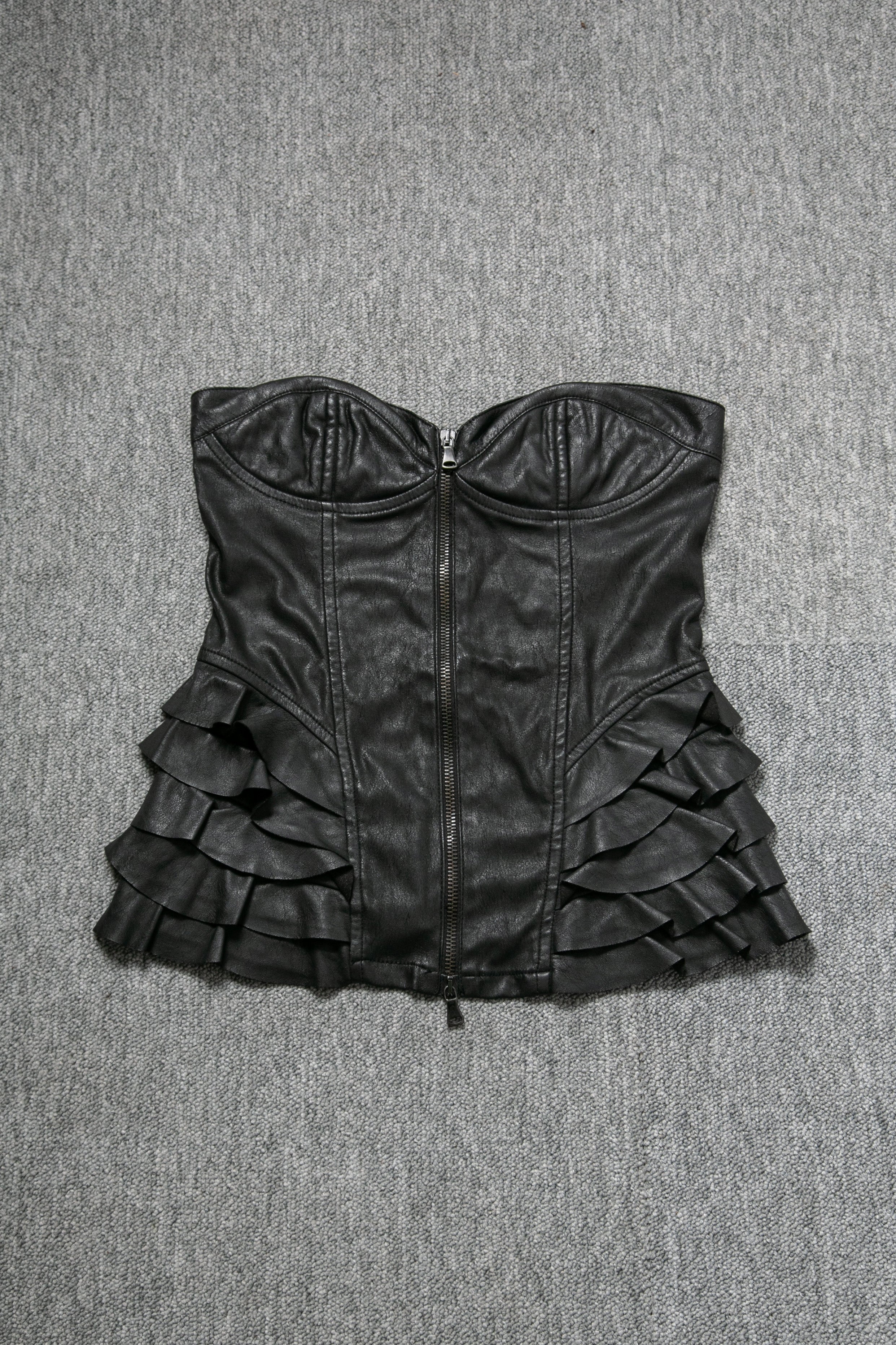 STRAPLESS BUSTIER RUFFLES TOP
