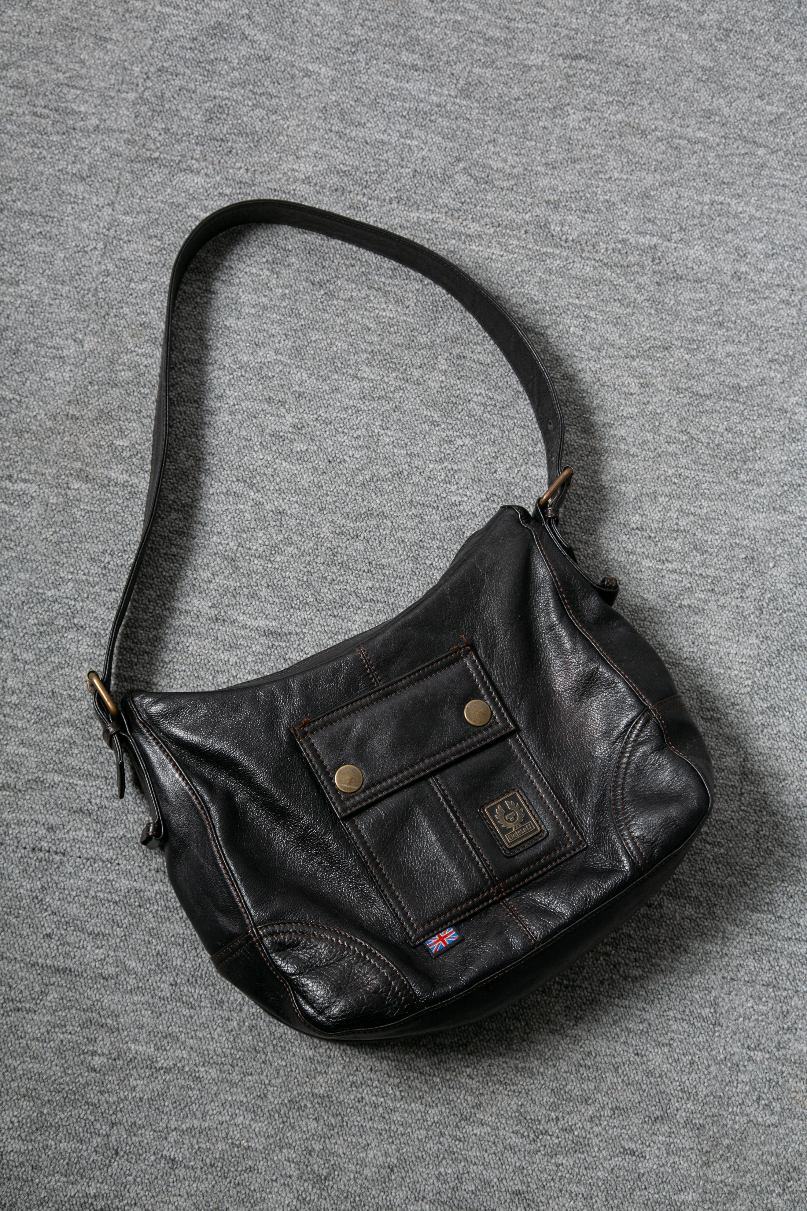 CARGO CROSSBODY HANDBAG