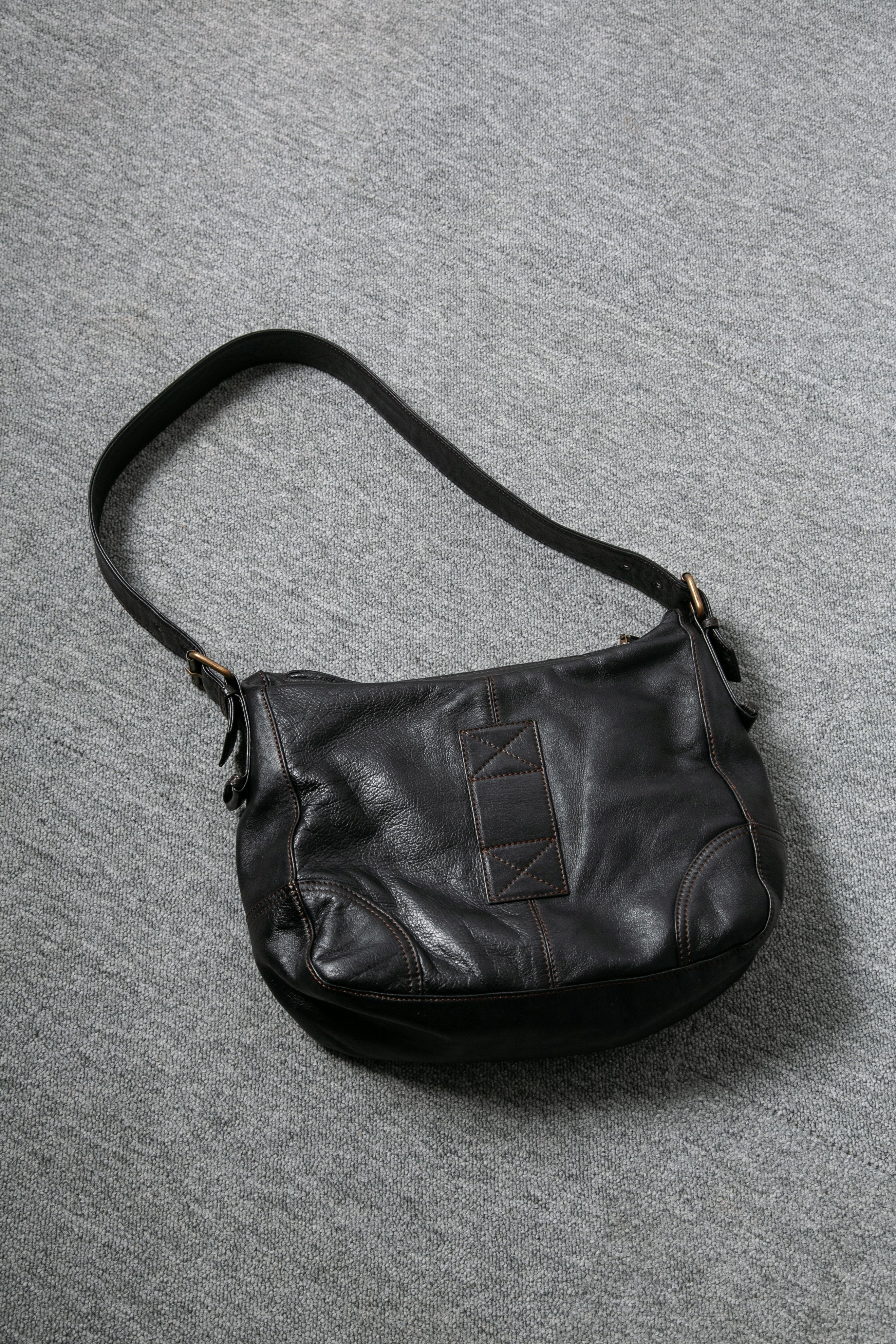 CARGO CROSSBODY HANDBAG