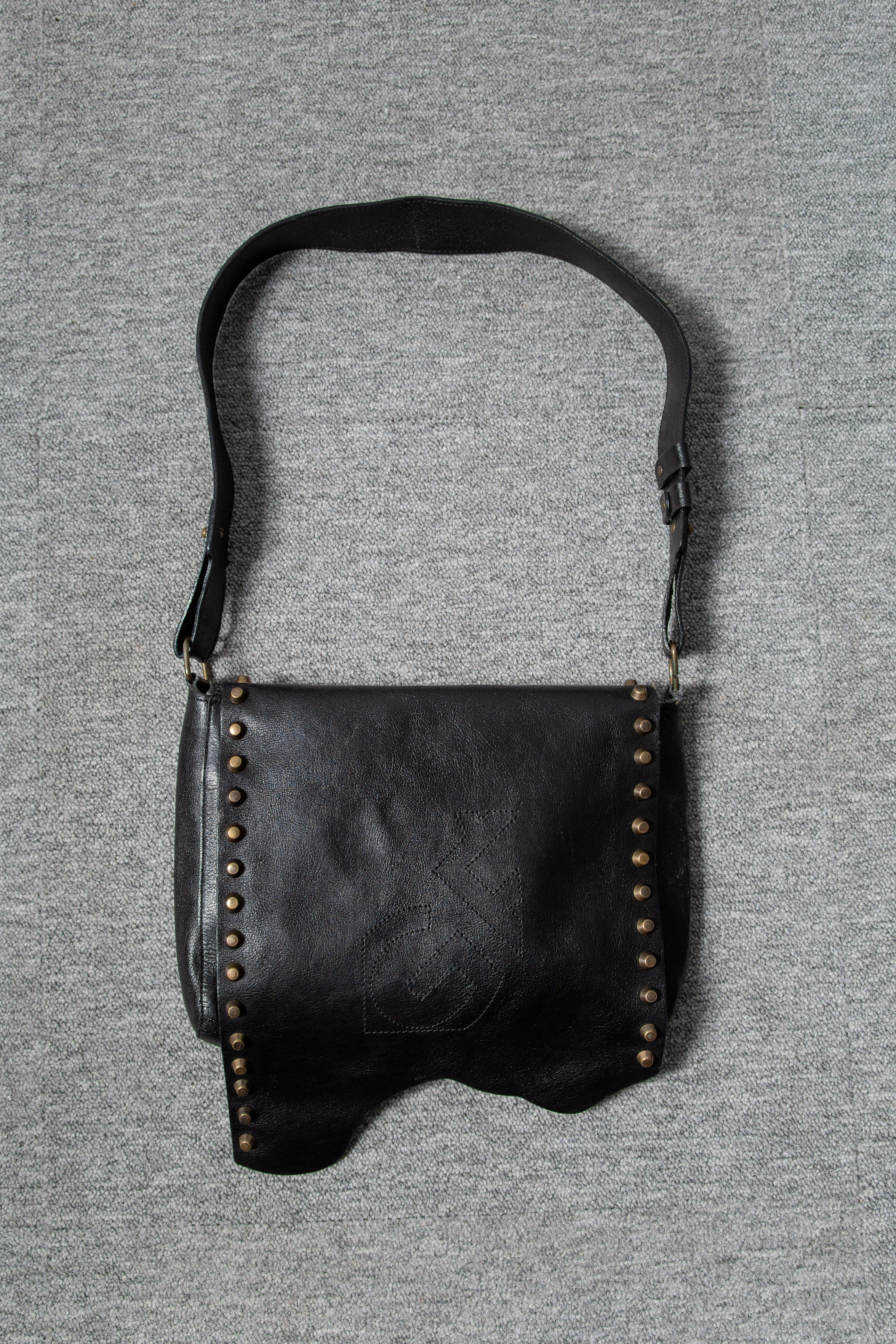 LEATHER ASYMMETRICAL STUDS BAG
