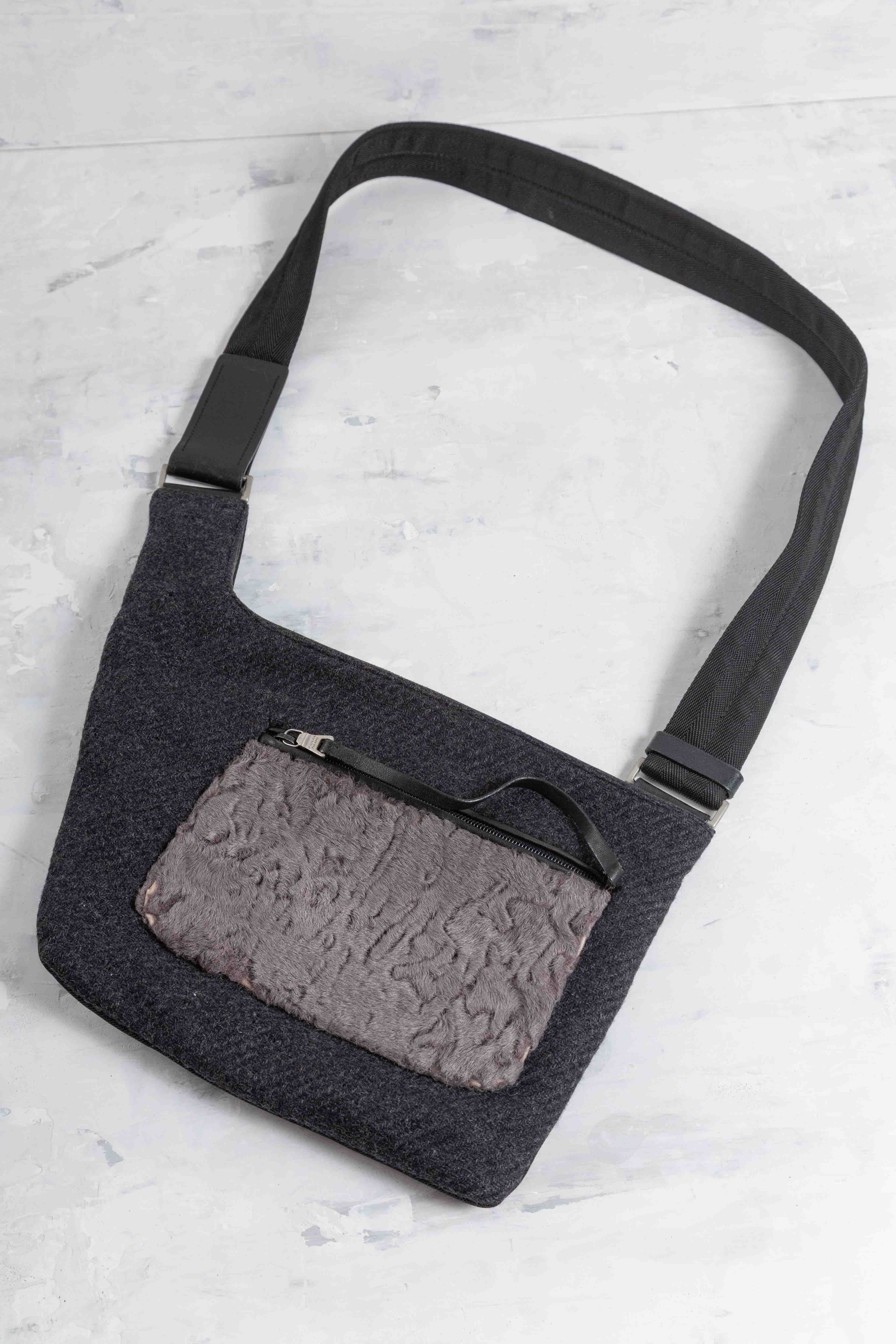 FW1999 WOOL FUR CROSSBODY BAG
