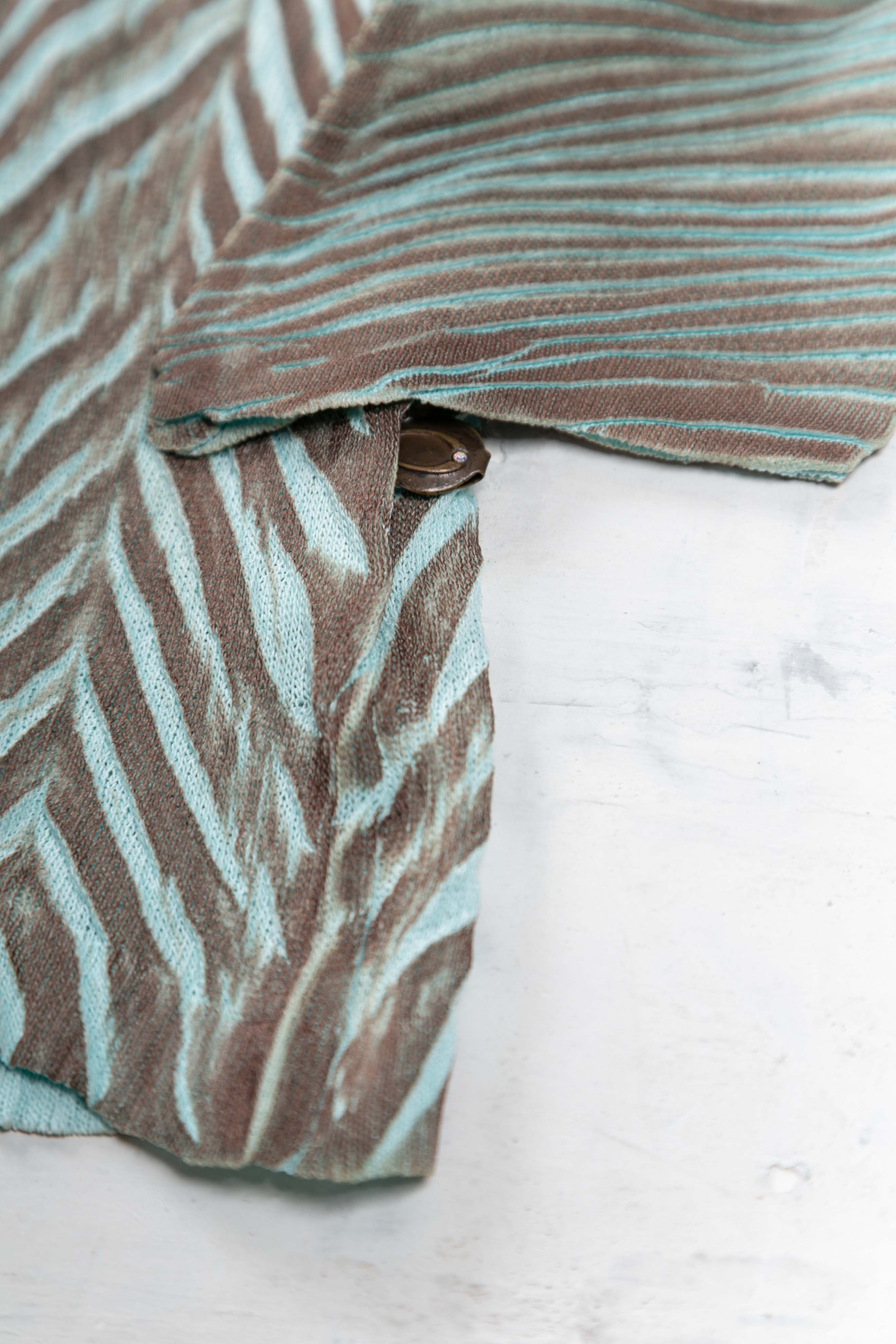 00S BLUE ZEBRA KNIT TOP