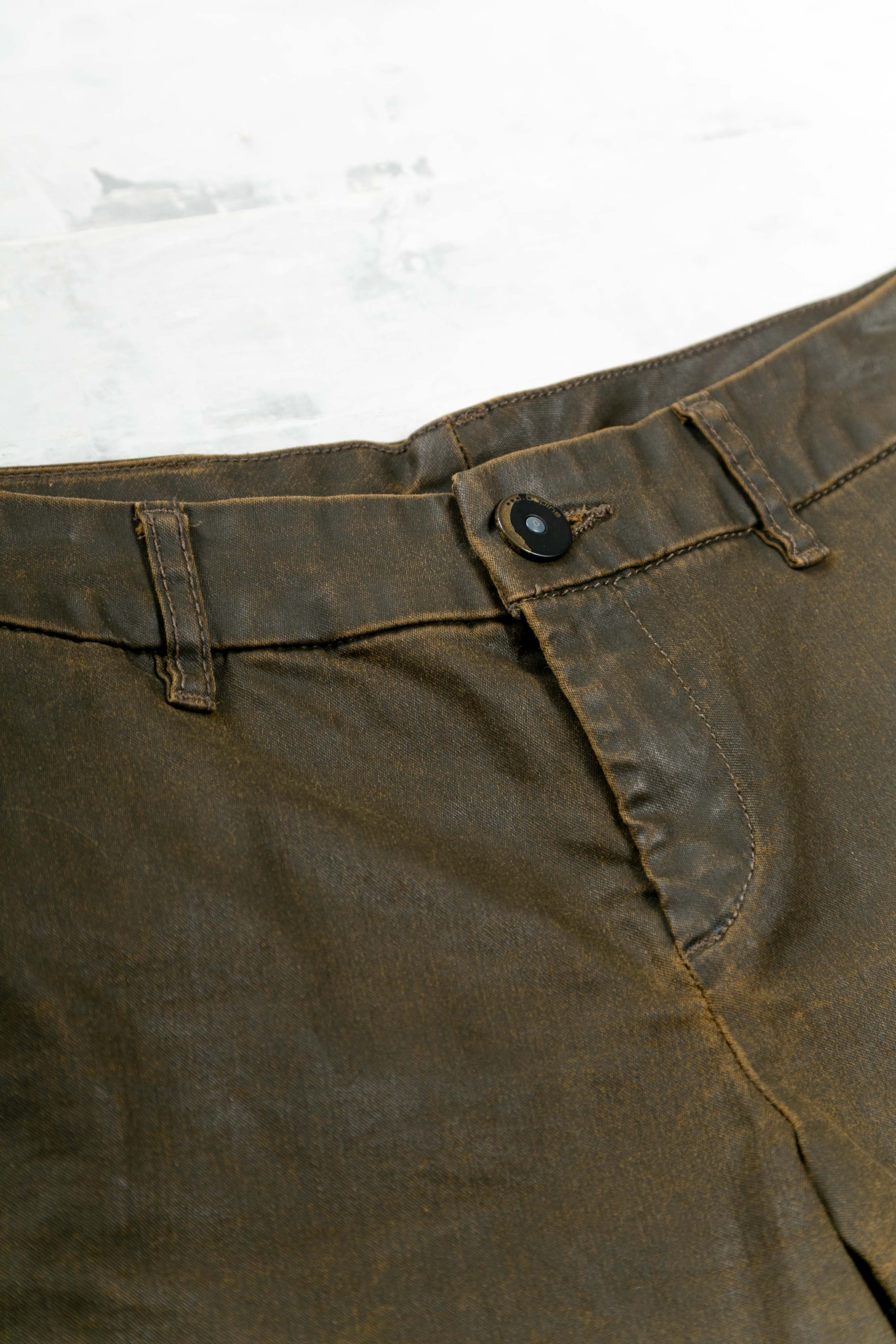 BROWN WAXED SHORTS