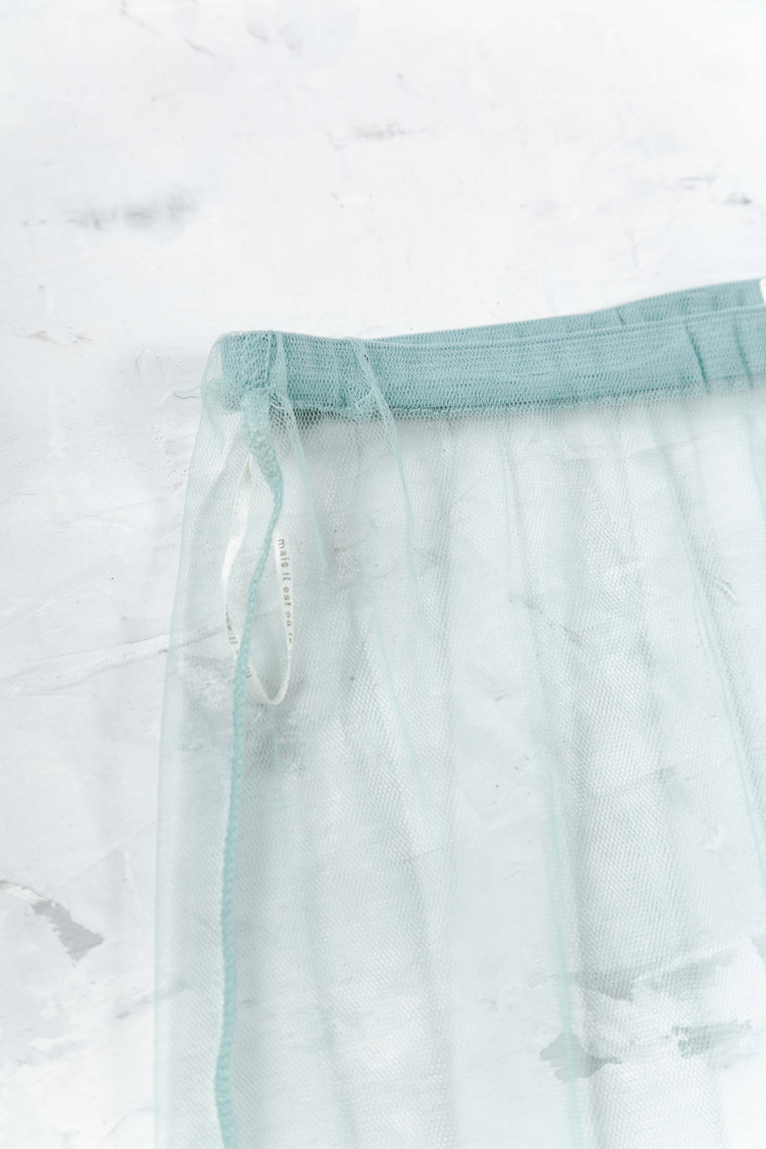 BLUE MESH TULLE SKIRT