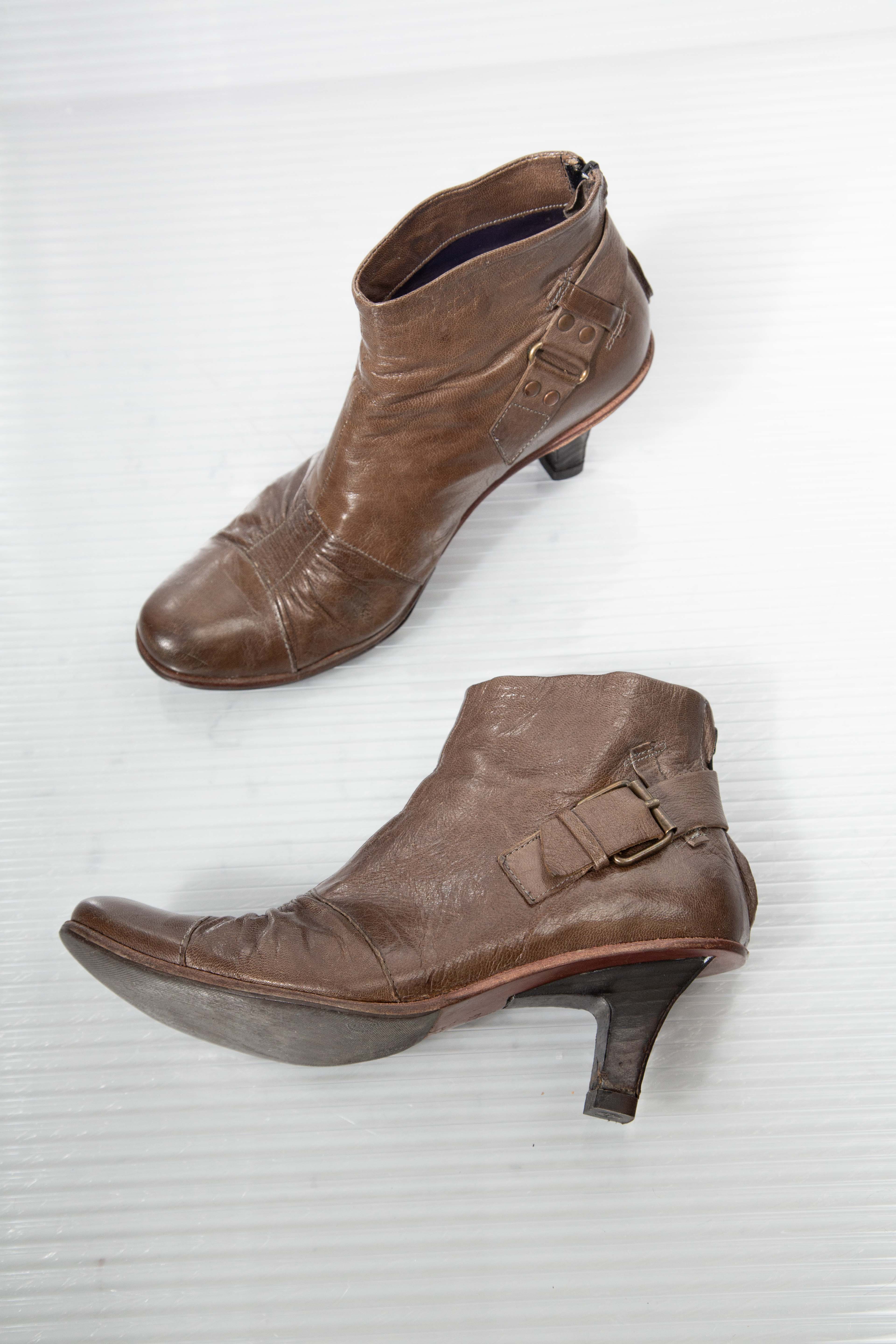LEATHER BUCKLED ANKLE BOOTS