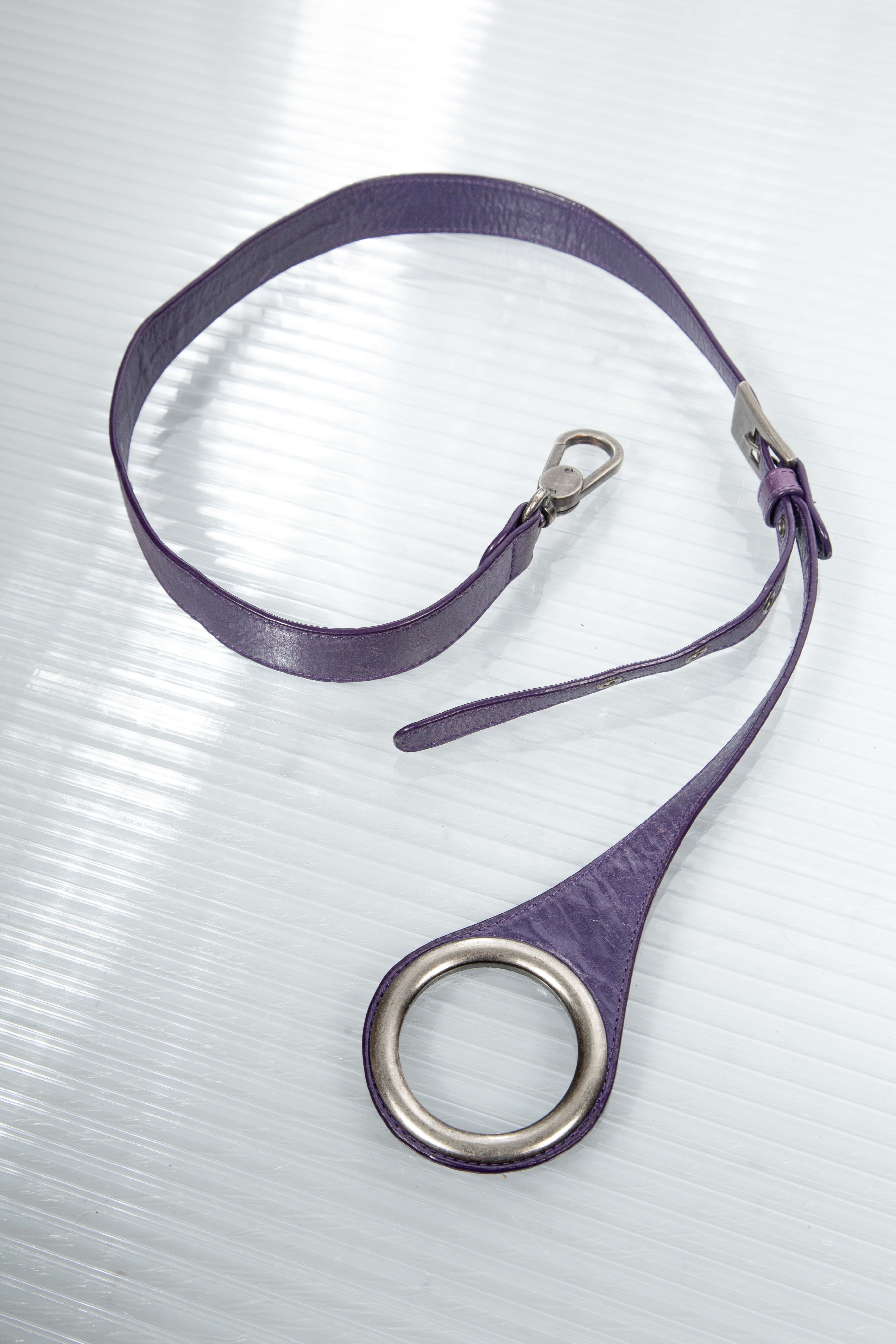 PURPLE LOOP BUCKLED LEATHER BELT