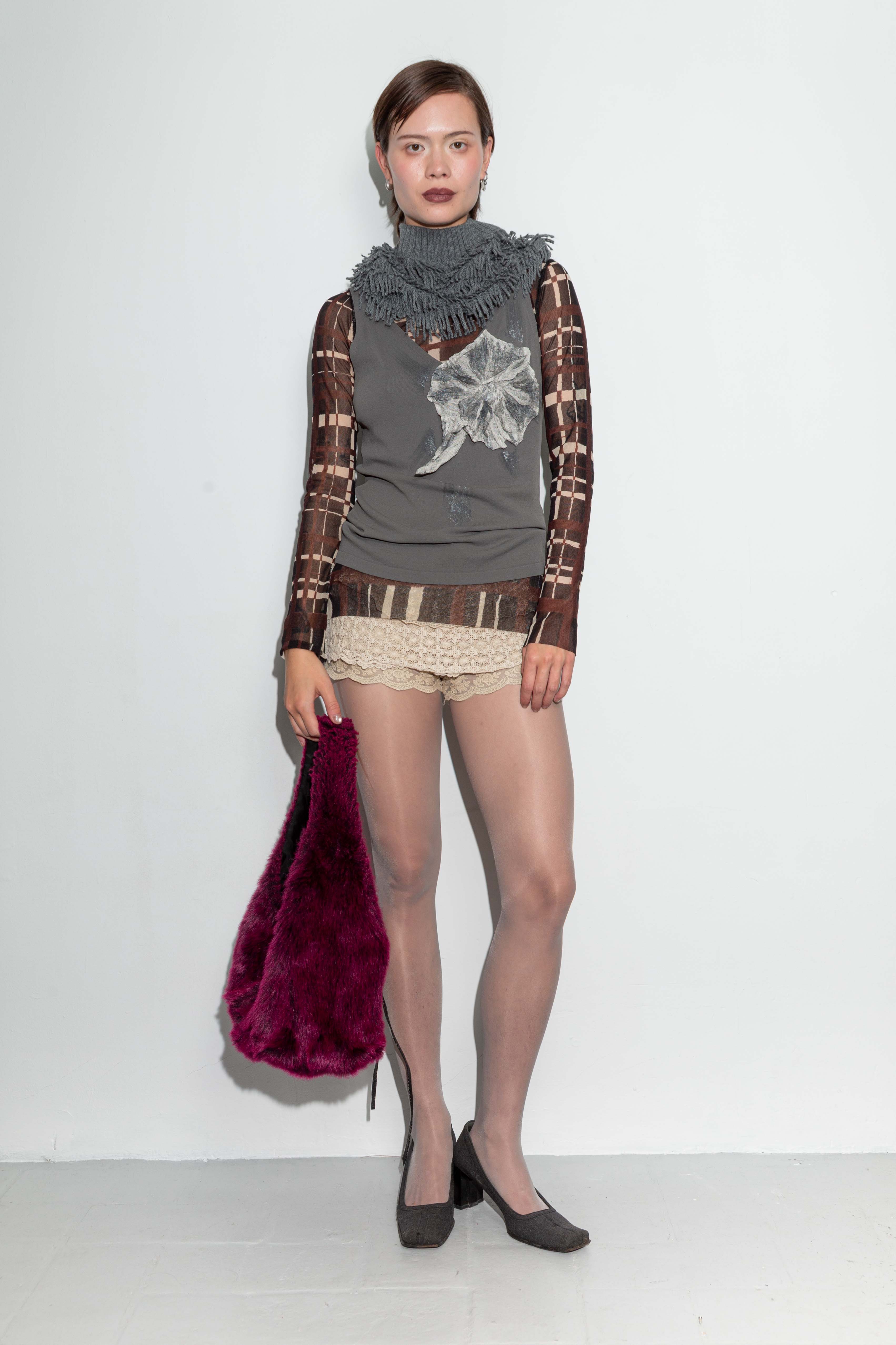 GREY FLOWER BANDAGE TOP