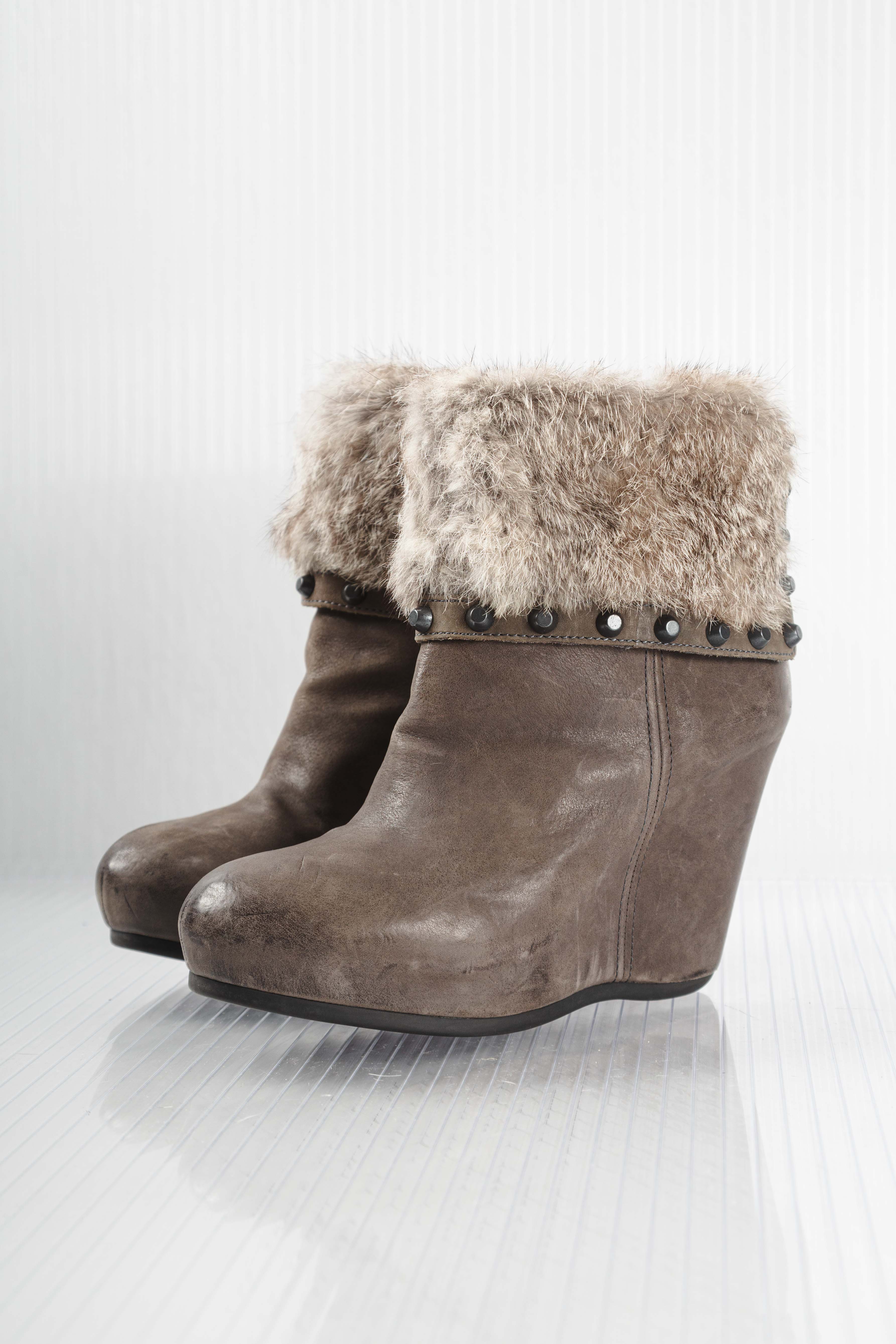 FUR STUDDED LEATHER WEDGES BOOTS