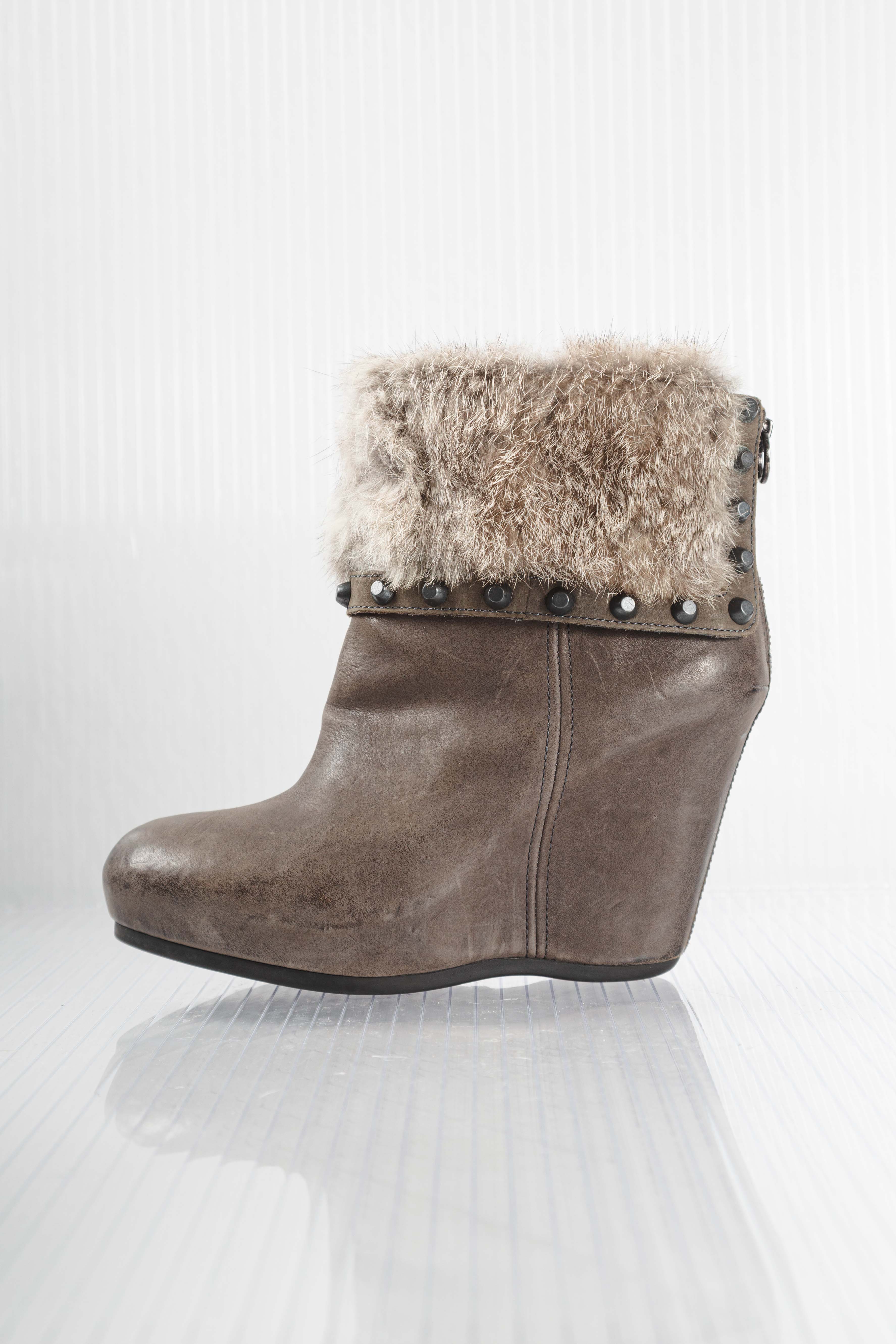 FUR STUDDED LEATHER WEDGES BOOTS
