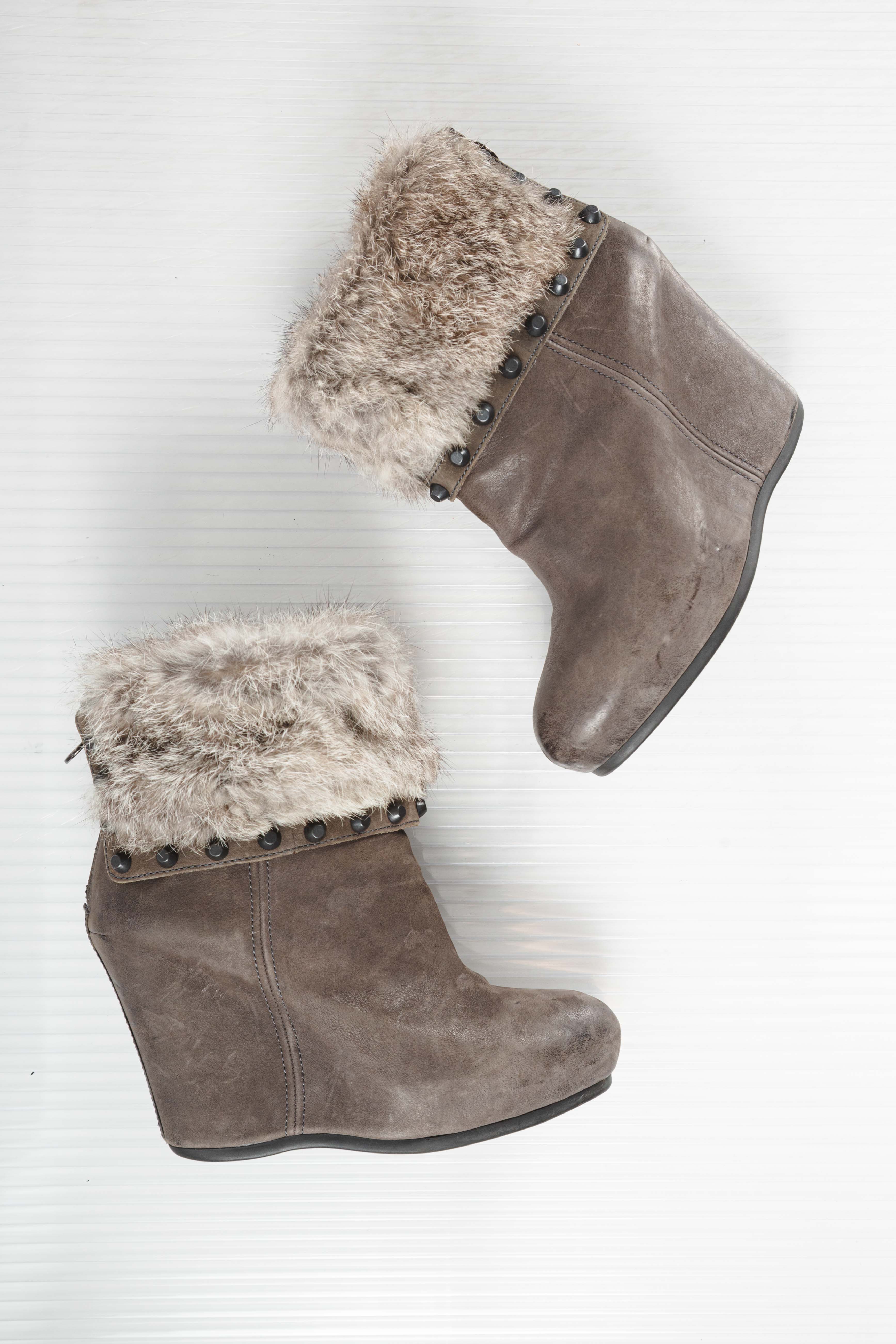 FUR STUDDED LEATHER WEDGES BOOTS