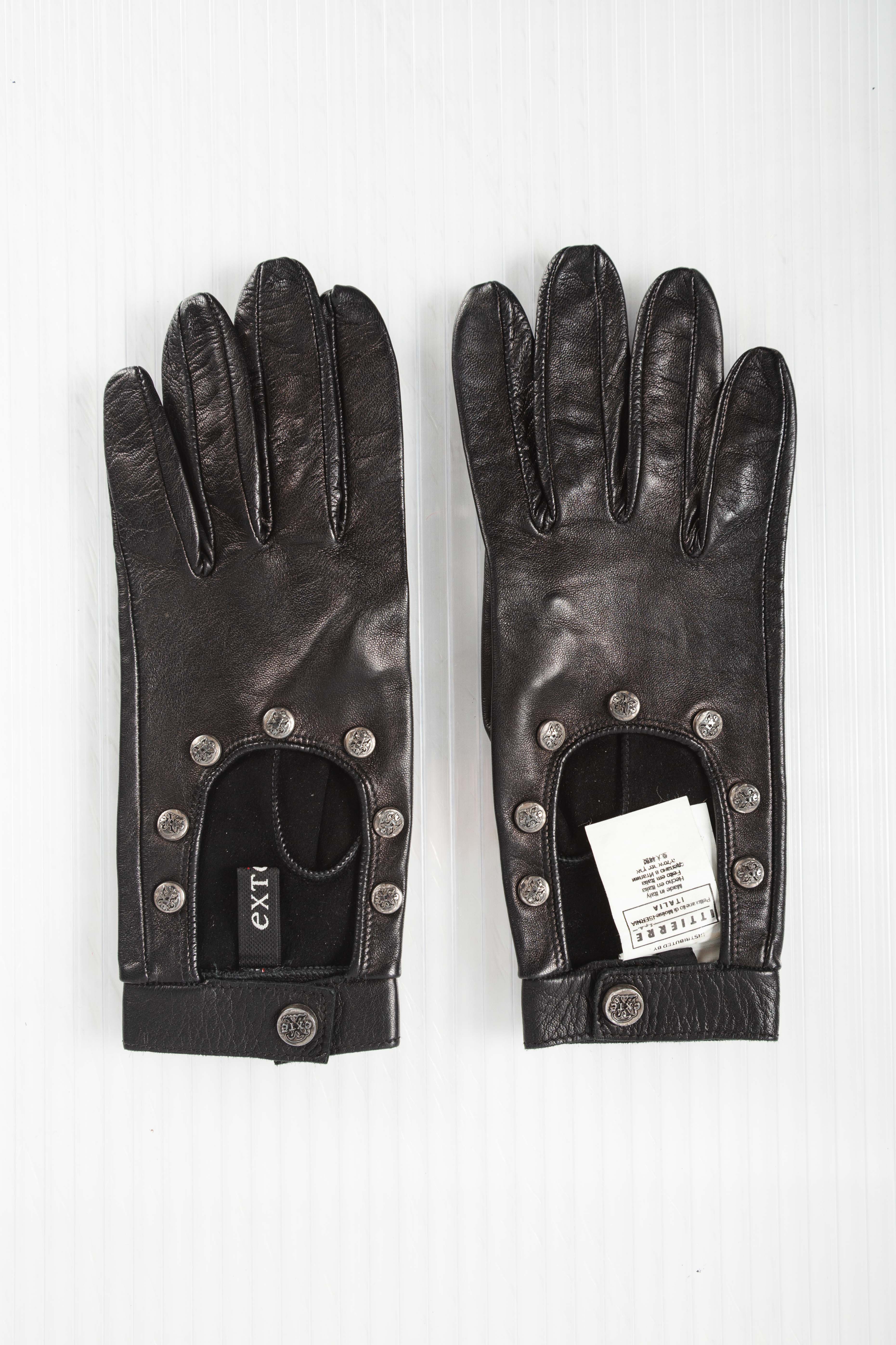 LEATHER CUT-OUT STUDDED GLOVES