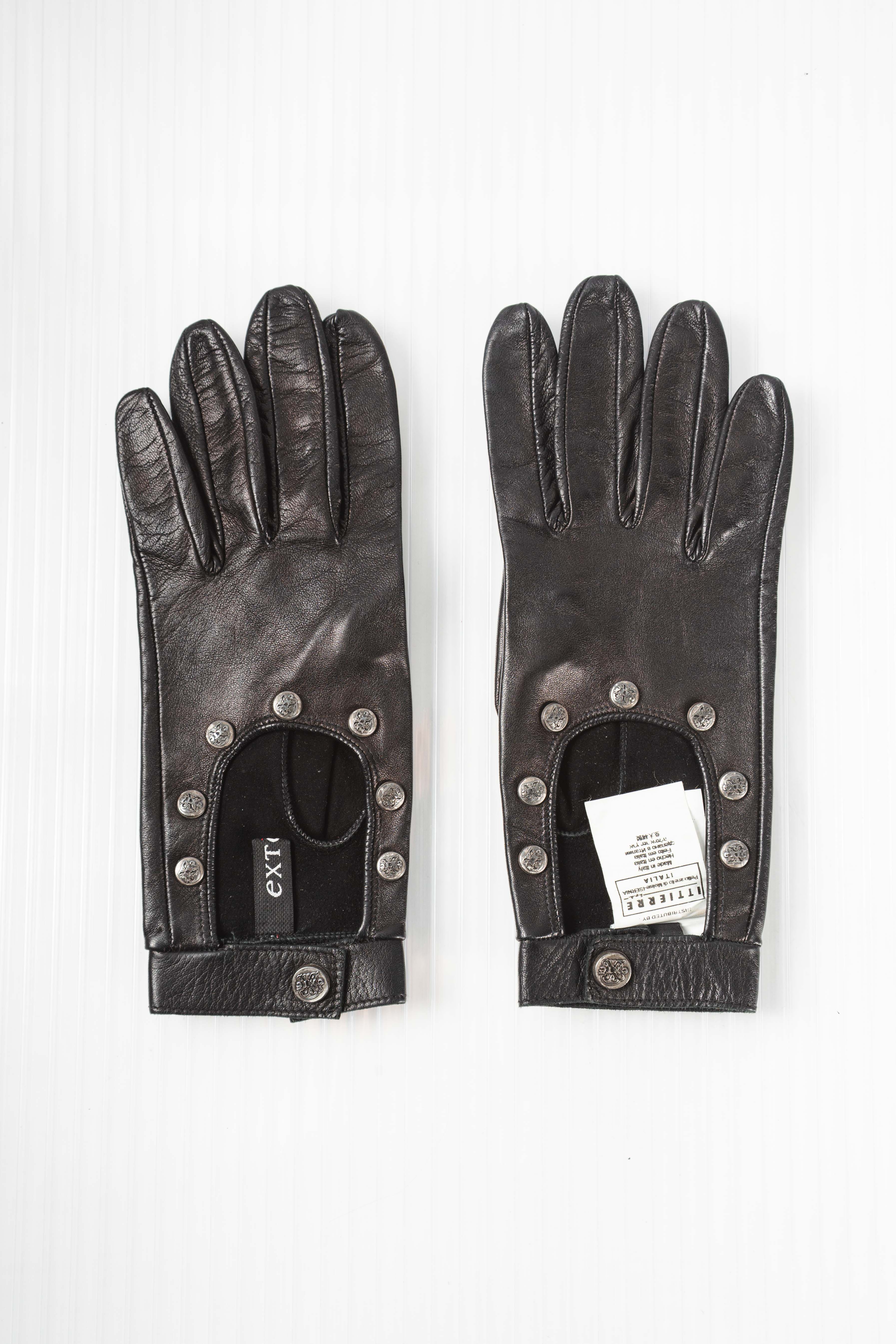 LEATHER CUT-OUT STUDDED GLOVES