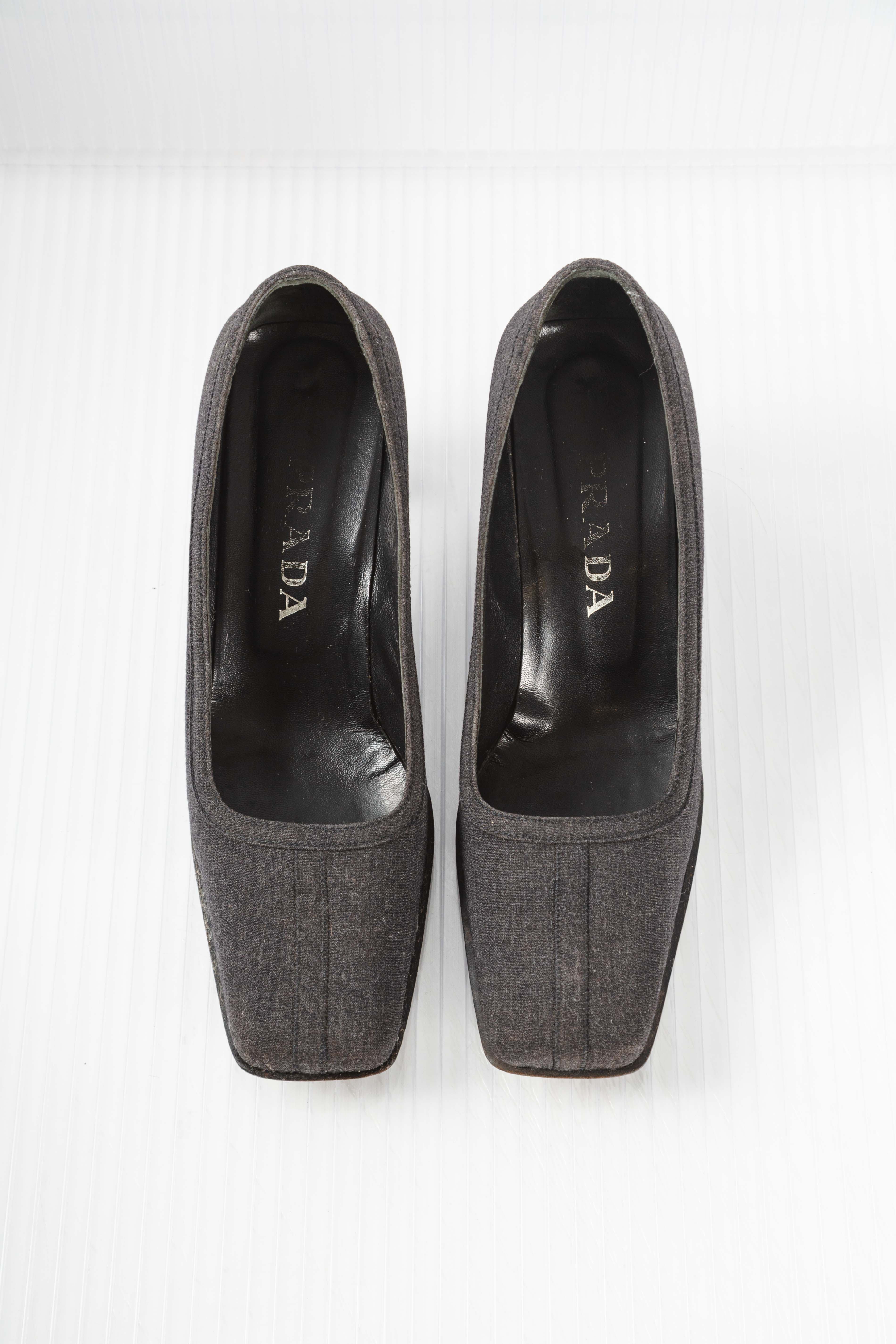 OFFICE PUMPS TWEED HEELS