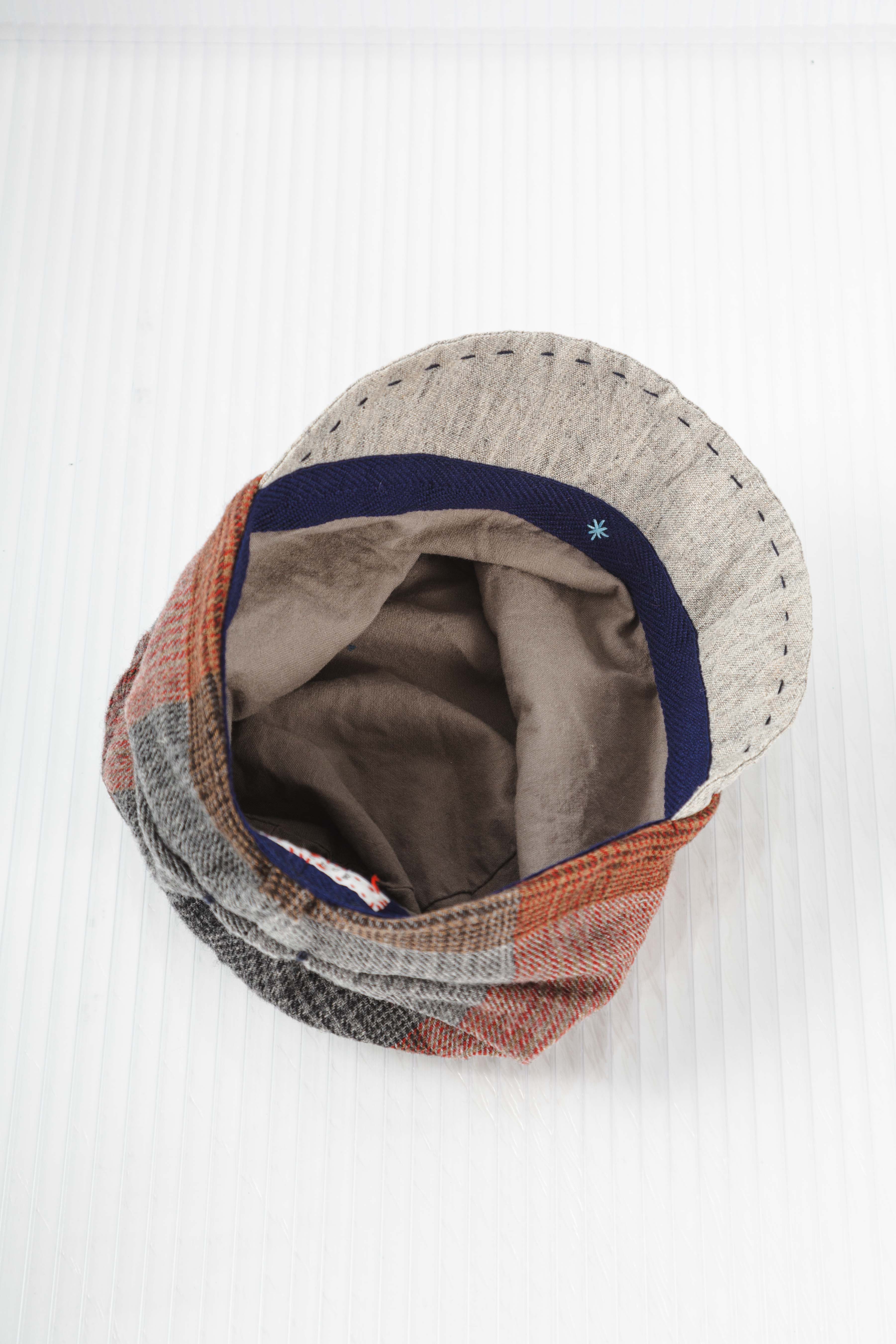 RED CHECK WOOL KNIT HAT