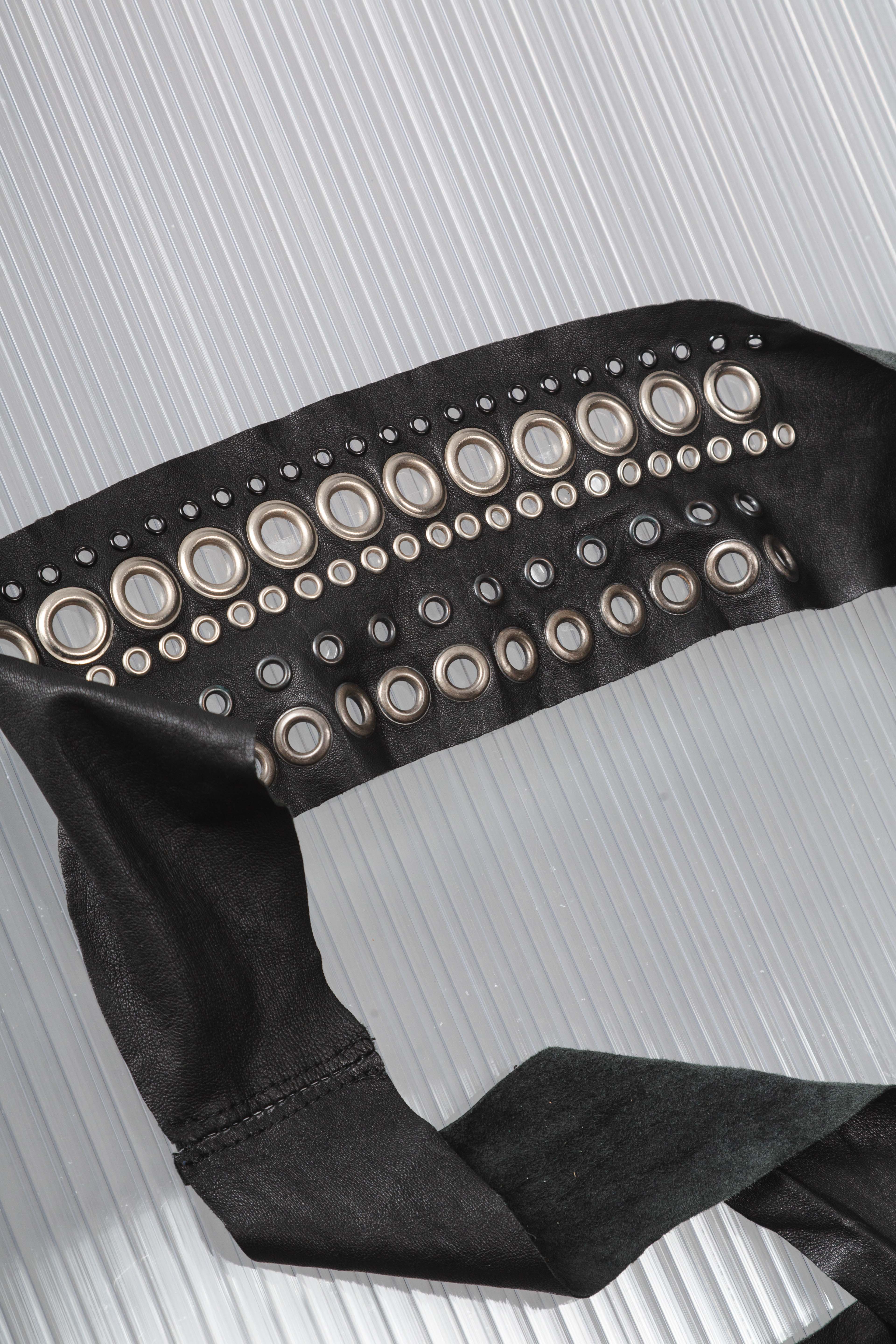 STUDDED LEATHER BELT