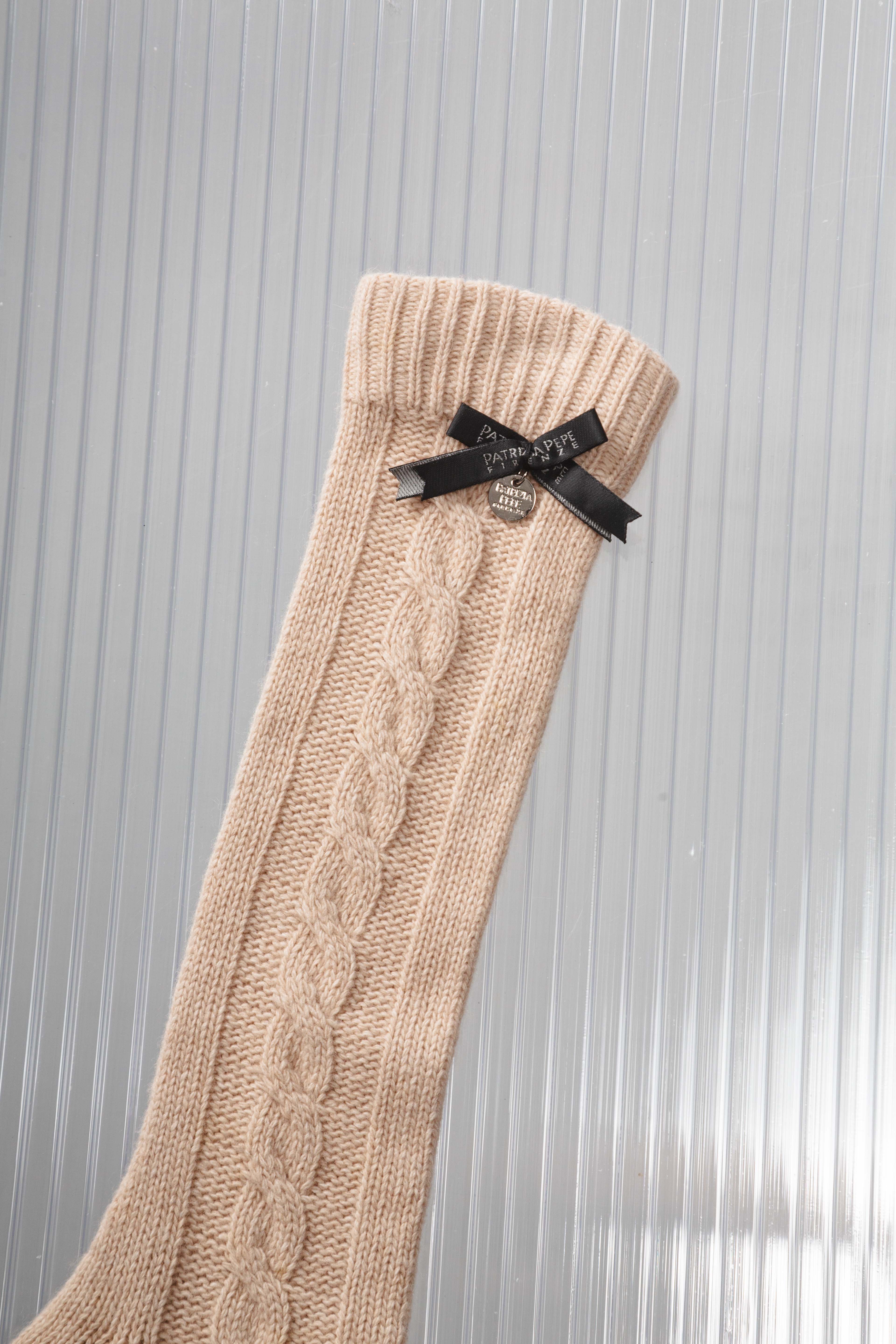 CREAM BOW KNIT GLOVES