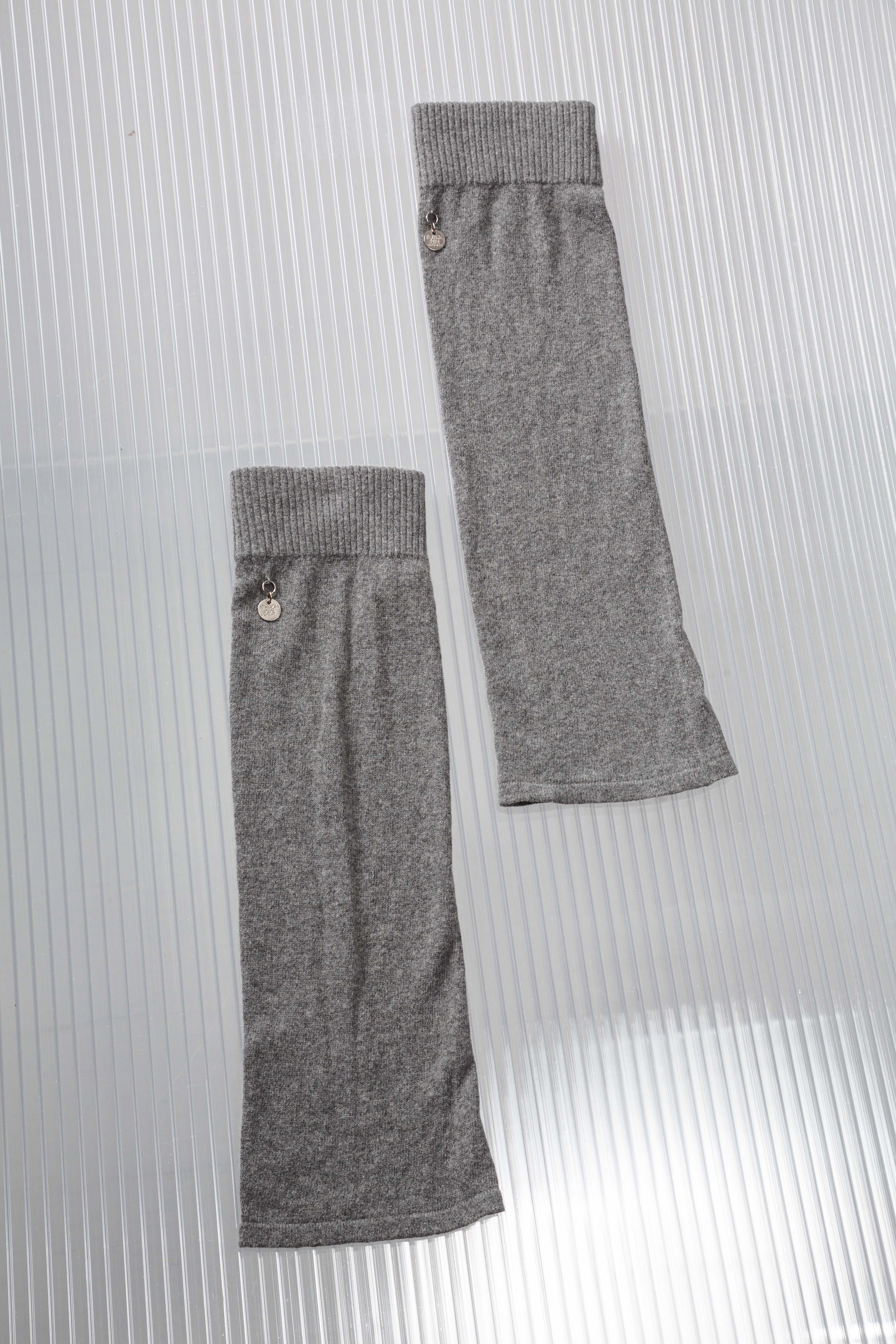 GREY SOFT KNITTED LEGS WARMERS