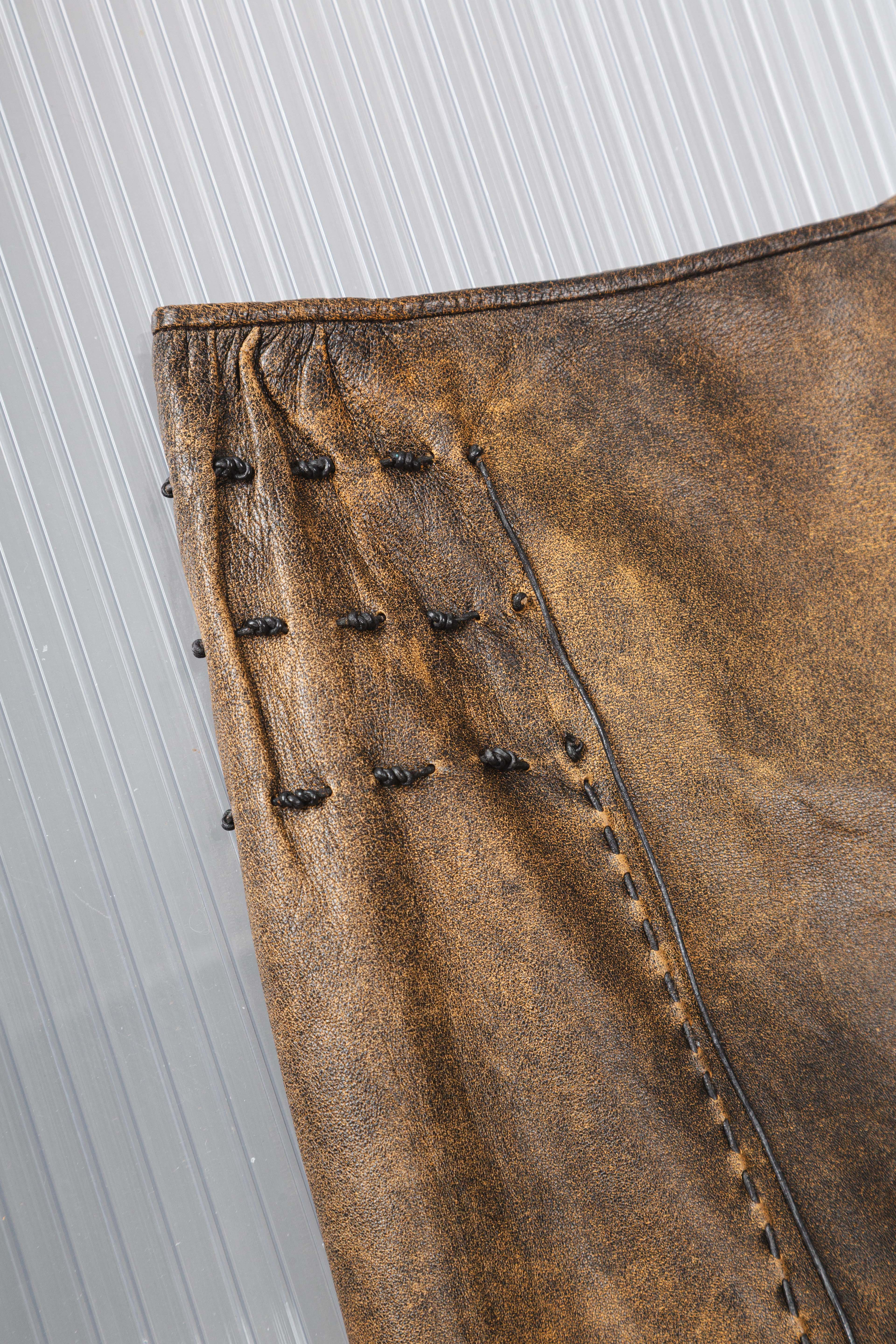 WASHED LEATHER RUCHED LACED SKIRT