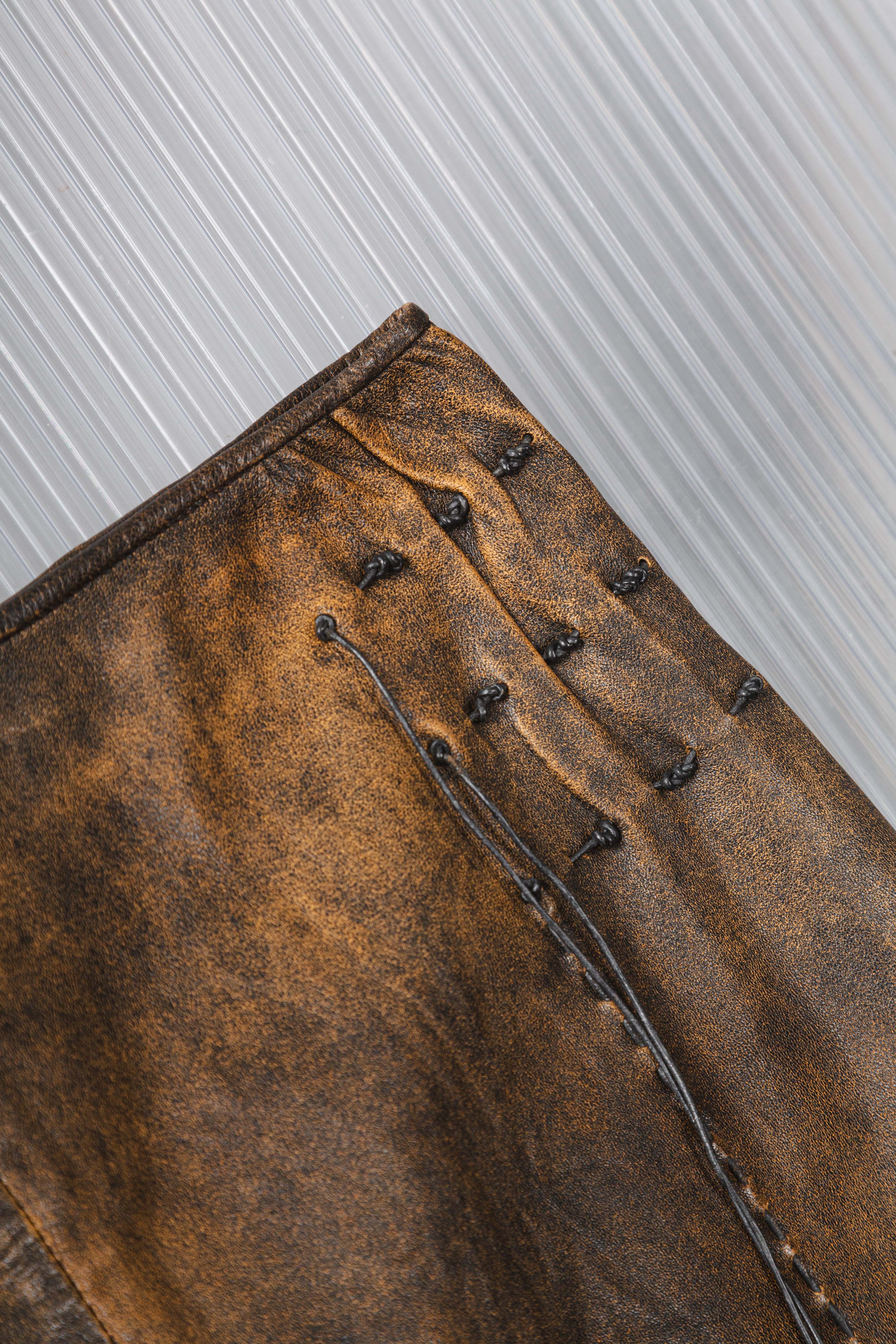 WASHED LEATHER RUCHED LACED SKIRT