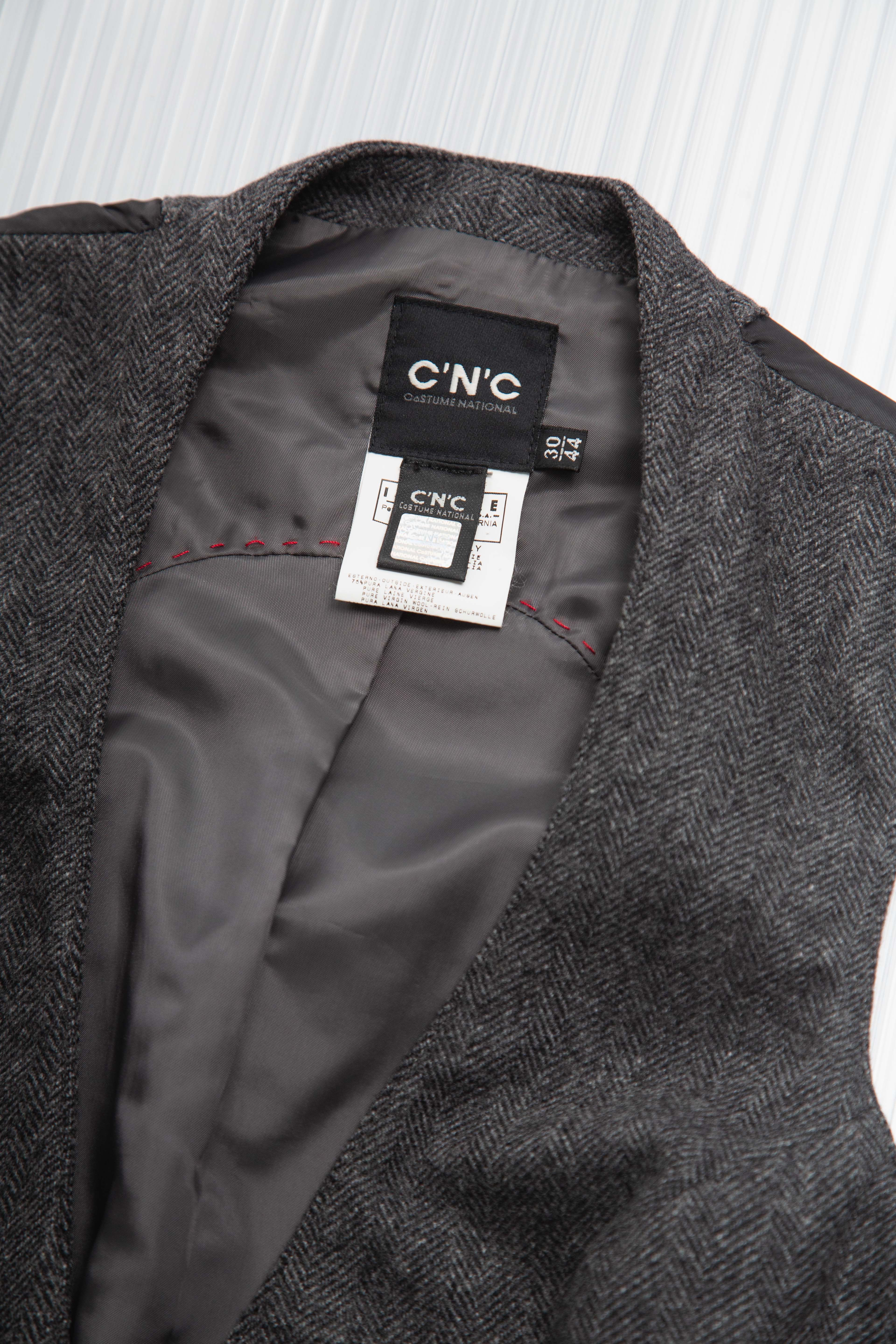 WOOL GREY FITTED VEST