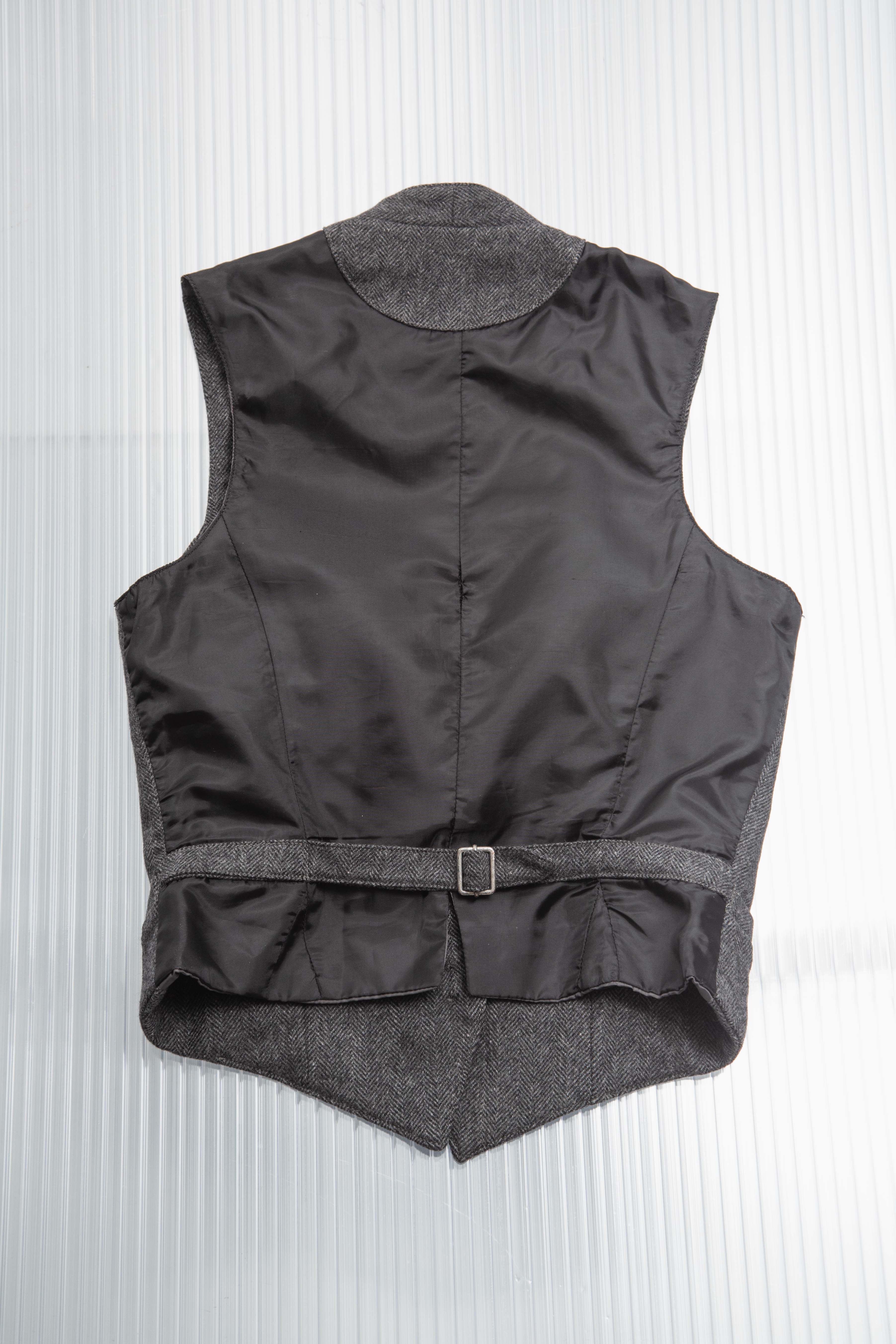 WOOL GREY FITTED VEST