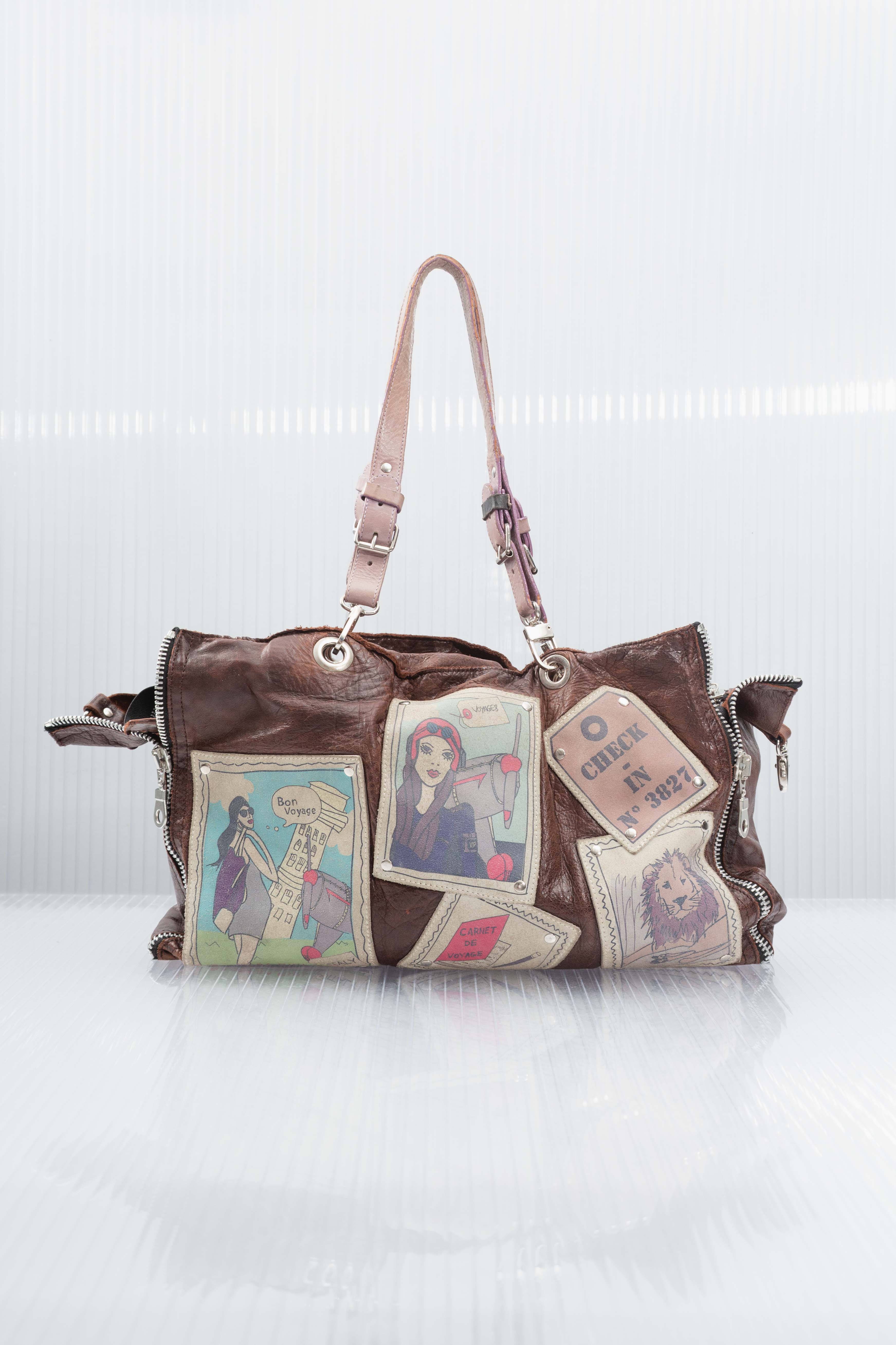 POSTCARDS ZIPPED LEATHER BAG