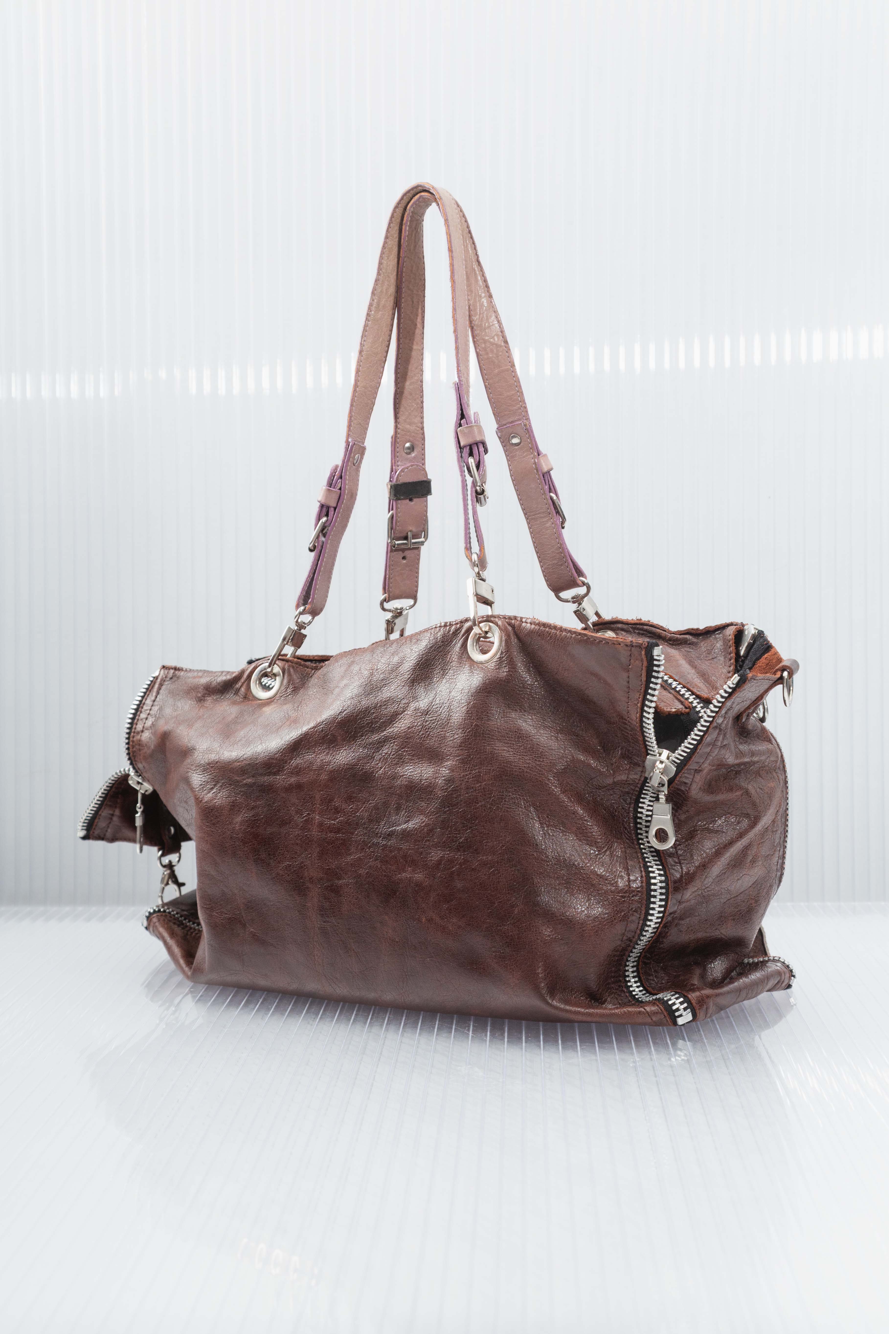POSTCARDS ZIPPED LEATHER BAG