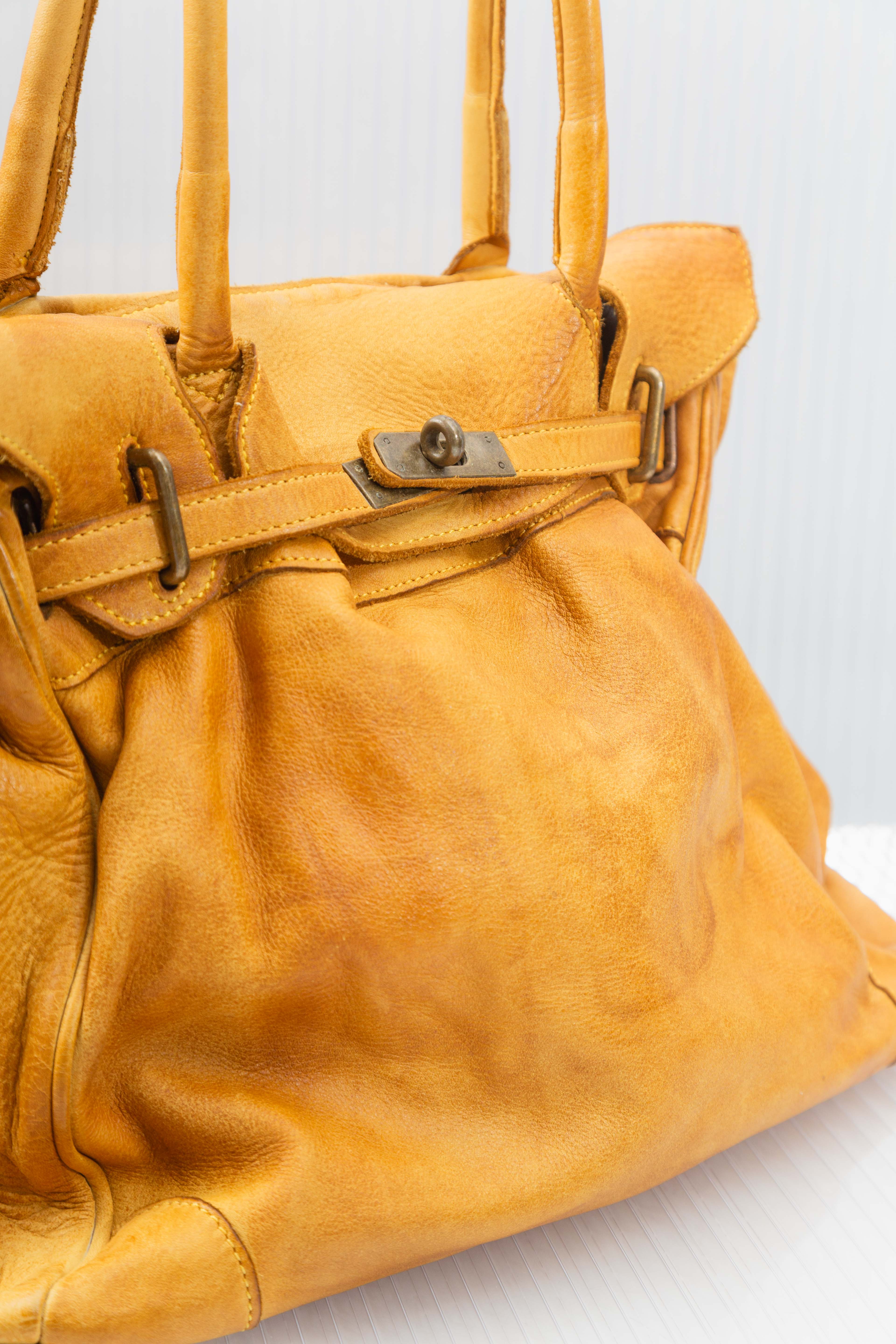 WASHED MUSTARD FIRKIN LEATHER HANDBAG