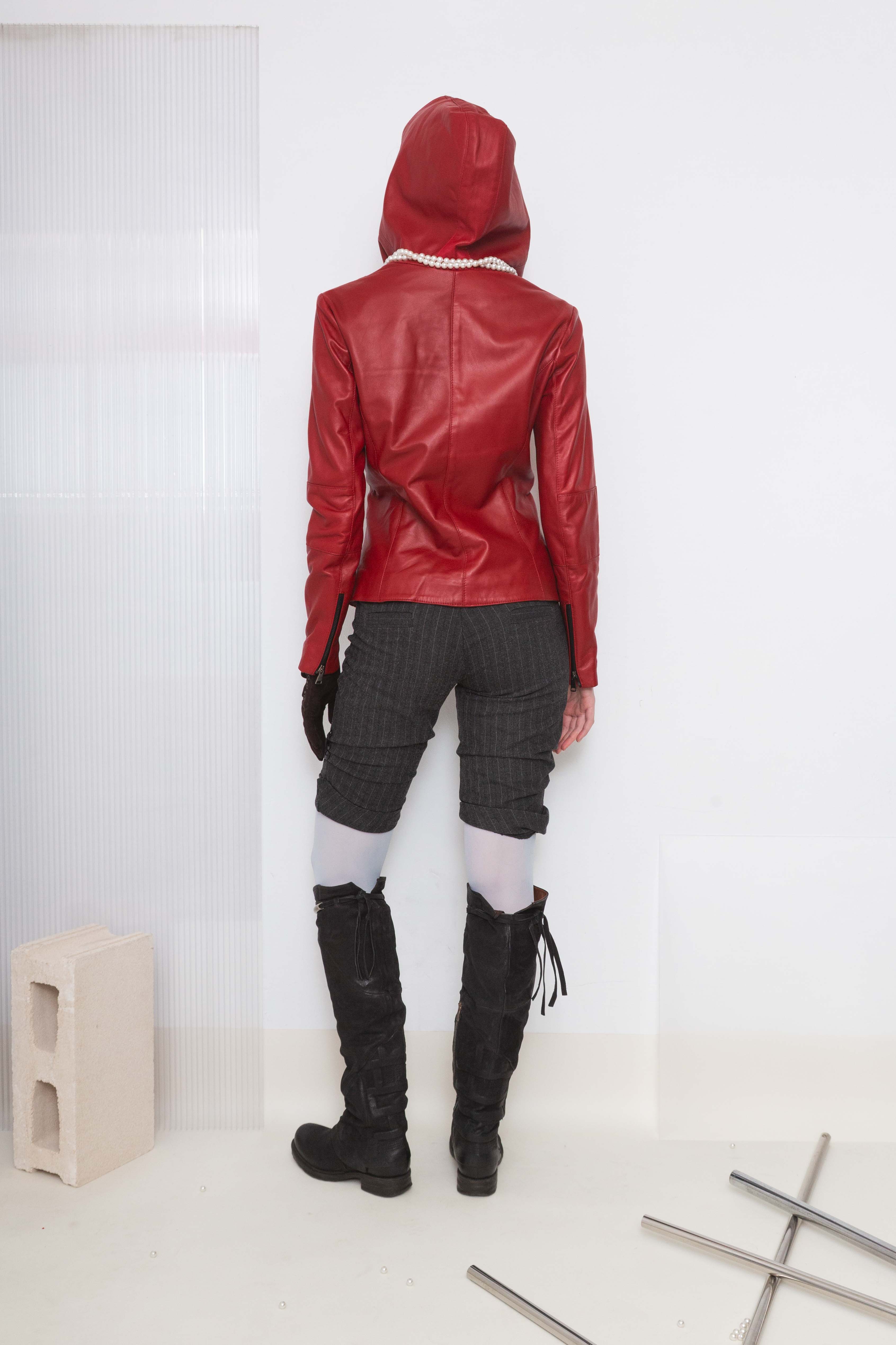 DISTRESSED BLACK KNEE-HIGH BOOTS