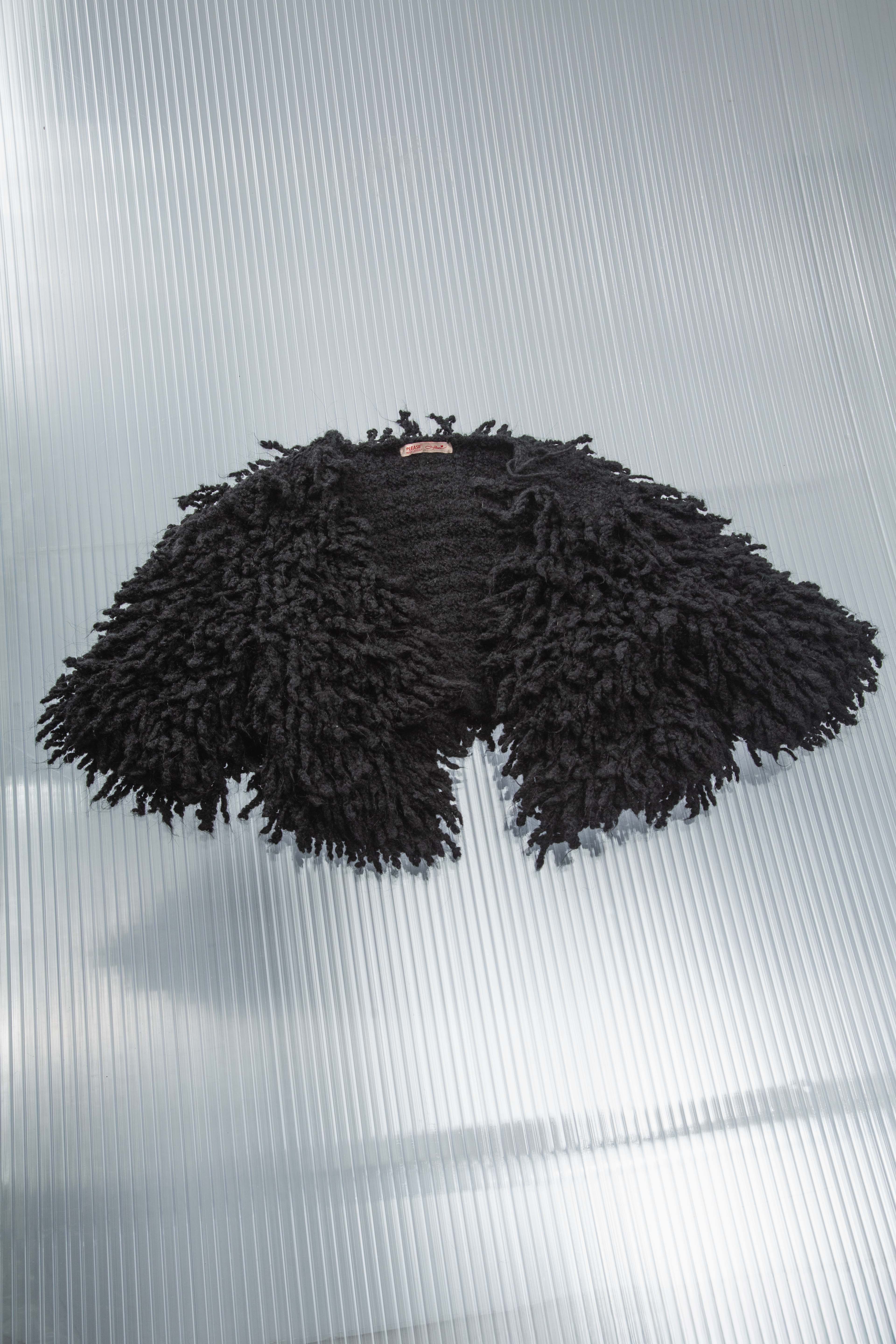 BLACK KNIT FUZZY BOLERO