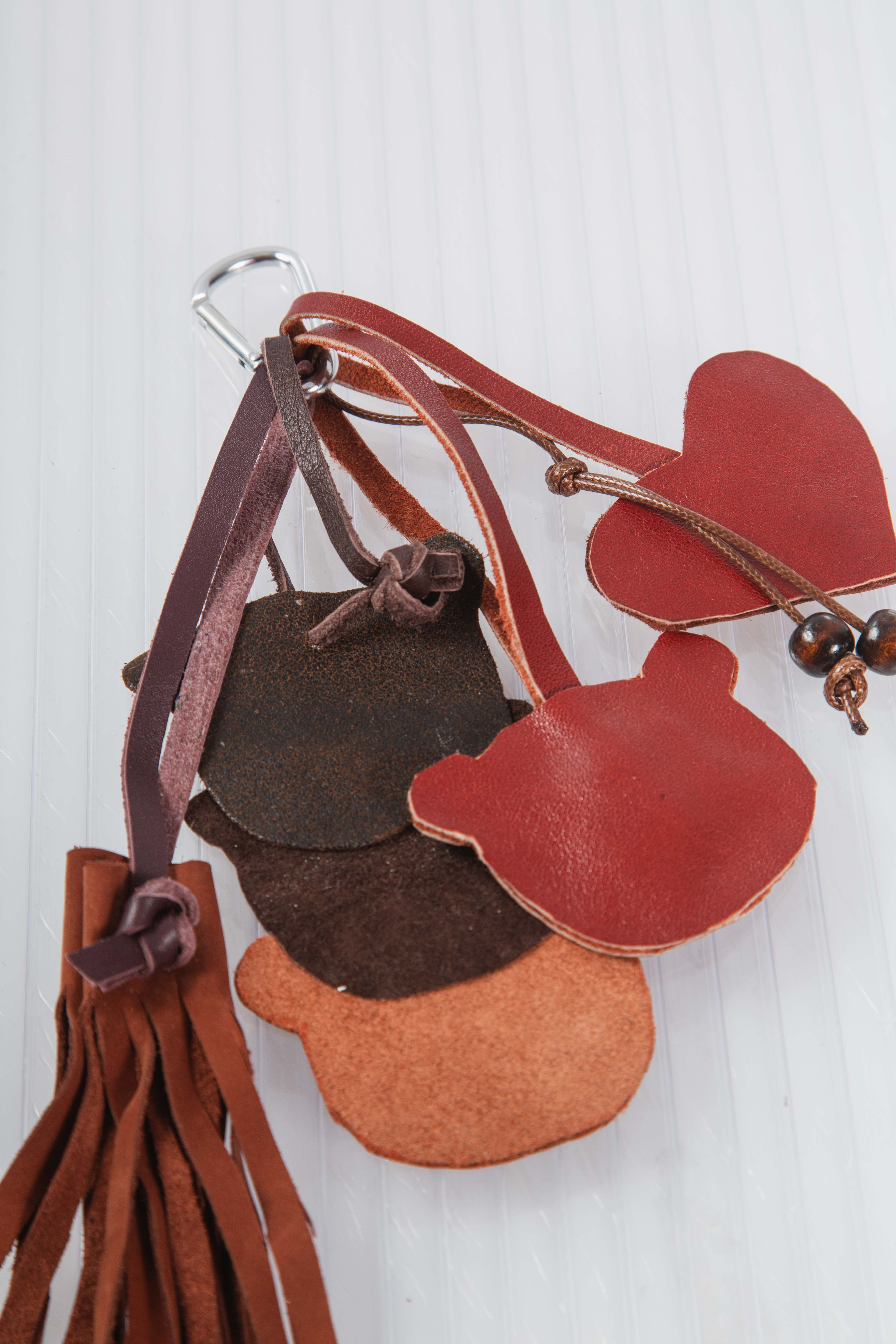 LEATHER TEDDYBEAR CHARMS KEYCHAIN