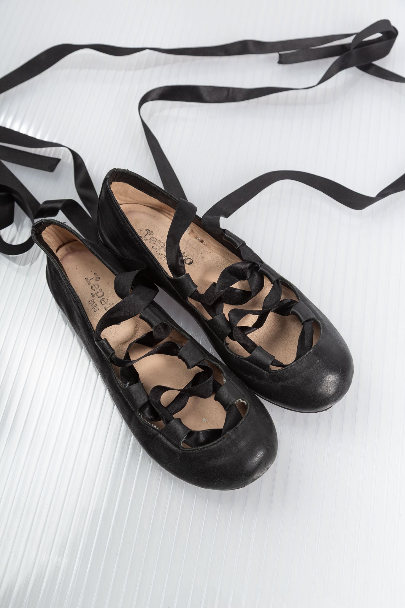 REPETTO BLACK LEATHER LACED-UP BALLERINAS