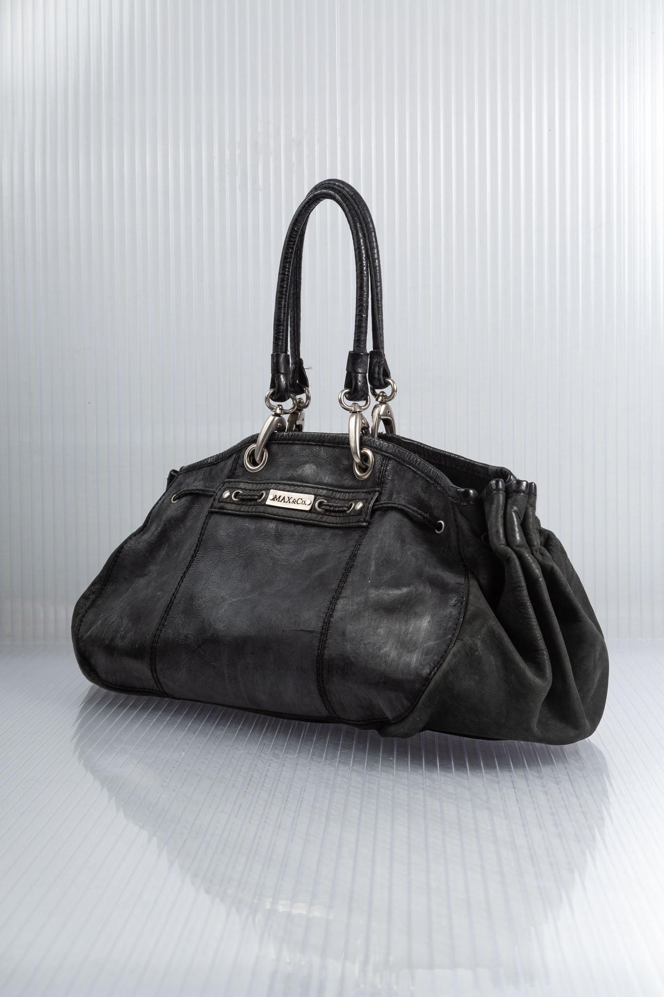 MAX MARA BLACK DISTRESSED LEATHER HANDBAG