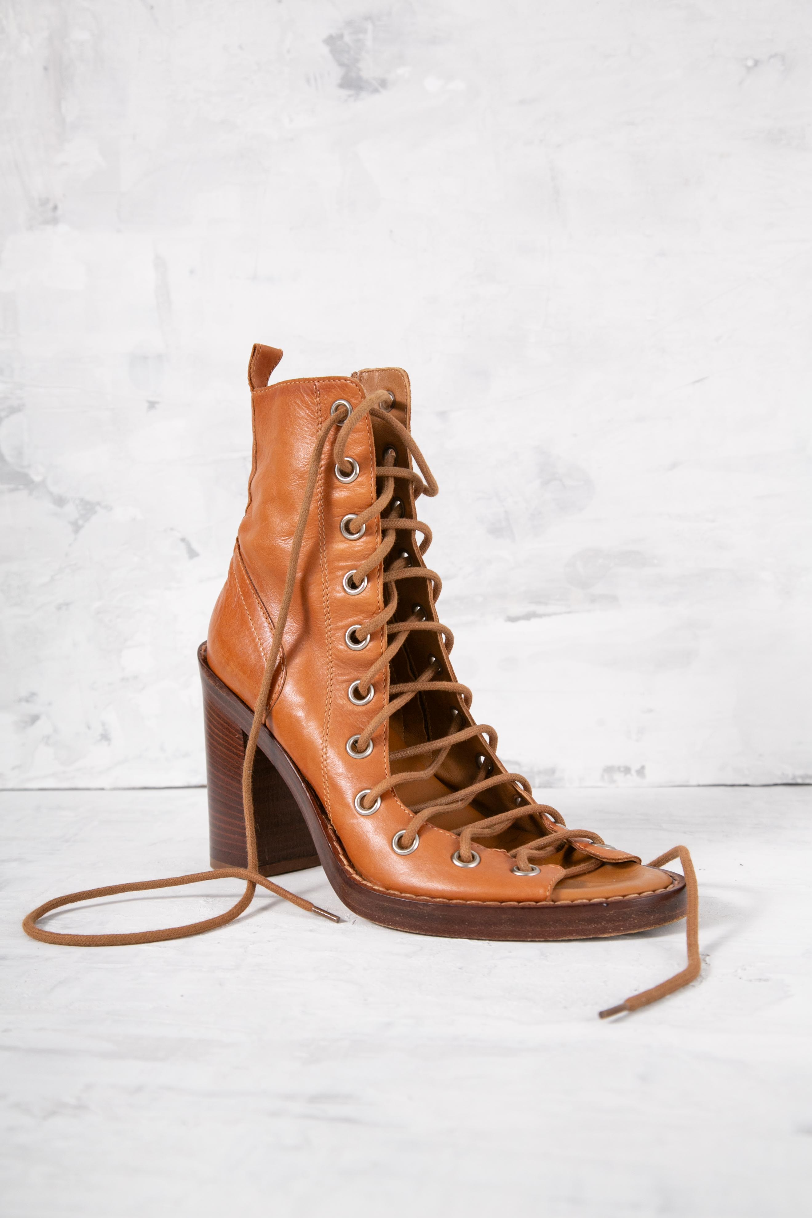 TAN LACE-UP BOOTIES