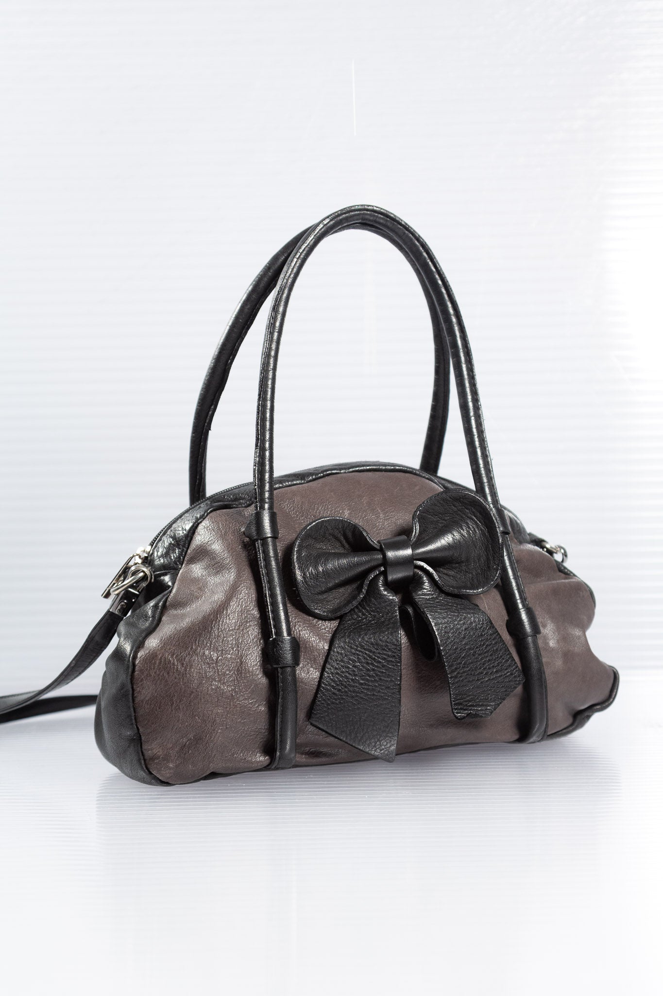 BLACK & PURPLE BOW LEATHER BAG