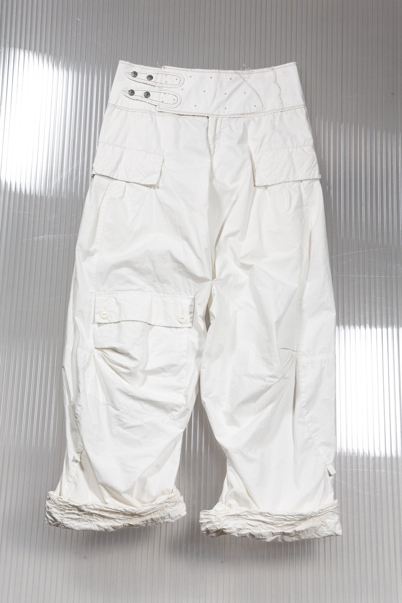 M+FG WHITE PUFFED PARACHUTE PANTS