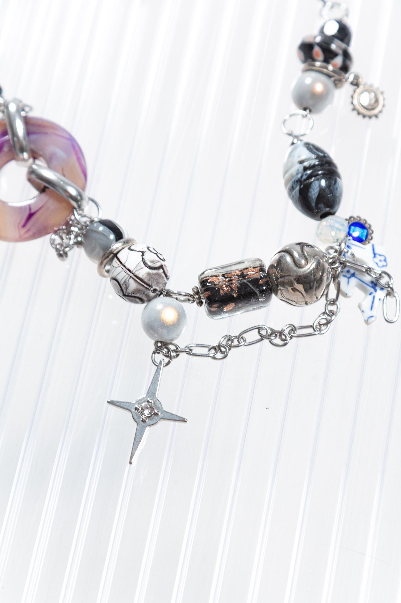 SILVER-TONED DECORATIVE CHAIN