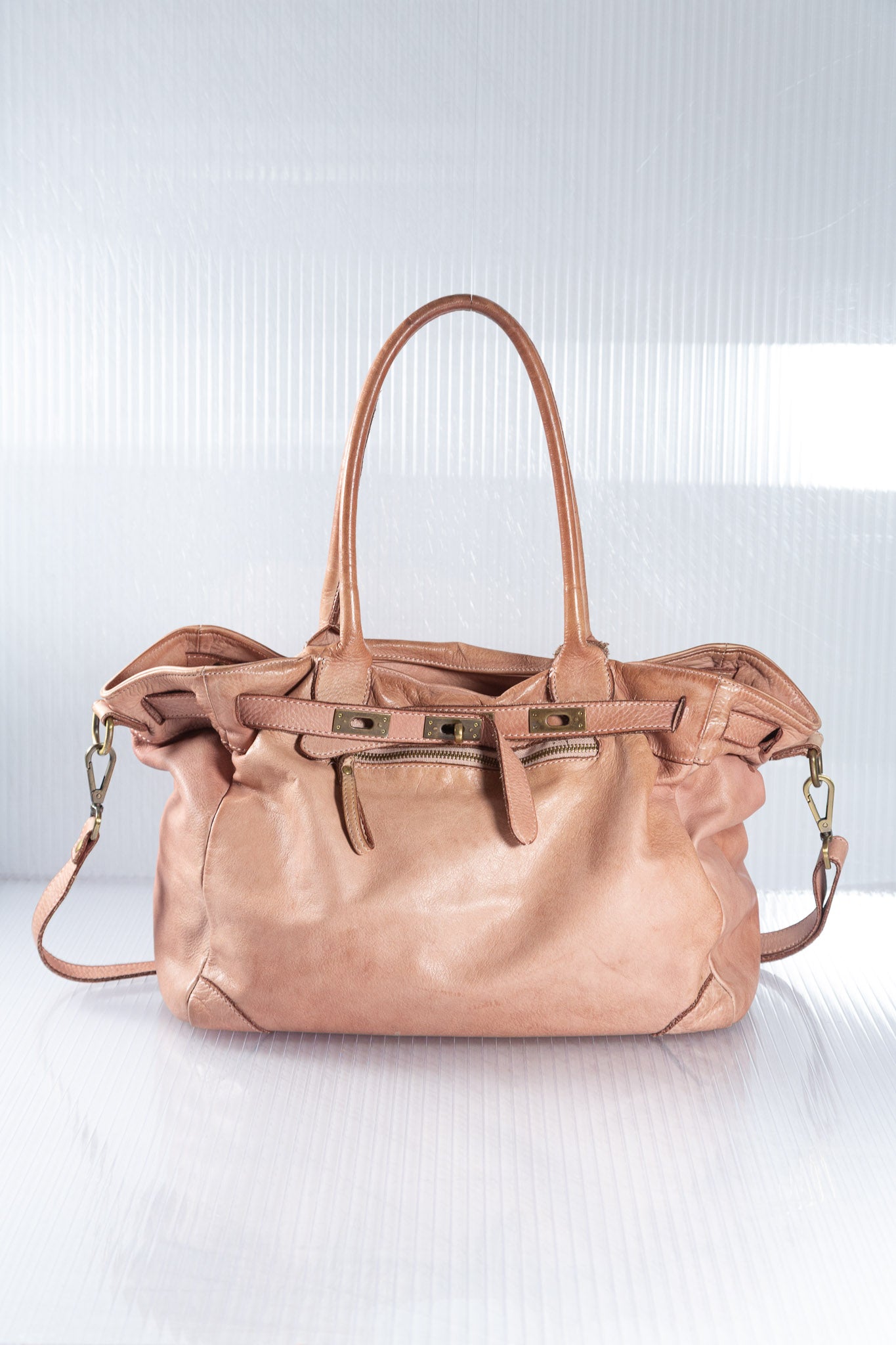 WASHED ROSE HARDWARE FIRKIN LEATHER BAG