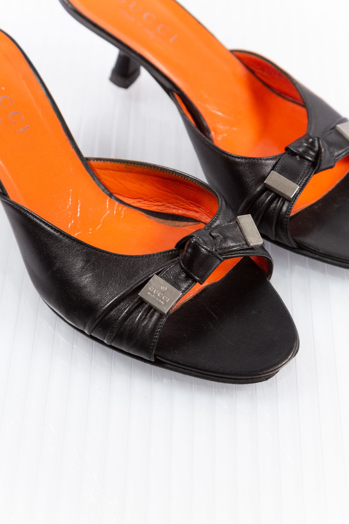 GUCCI TOM FORD BLACK LEATHER KITTEN HEEL MULES