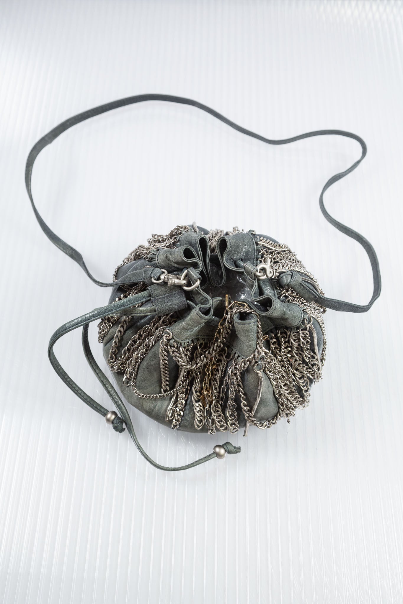 SLATE GREY LEATHER CHAIN SHOULDER BAG