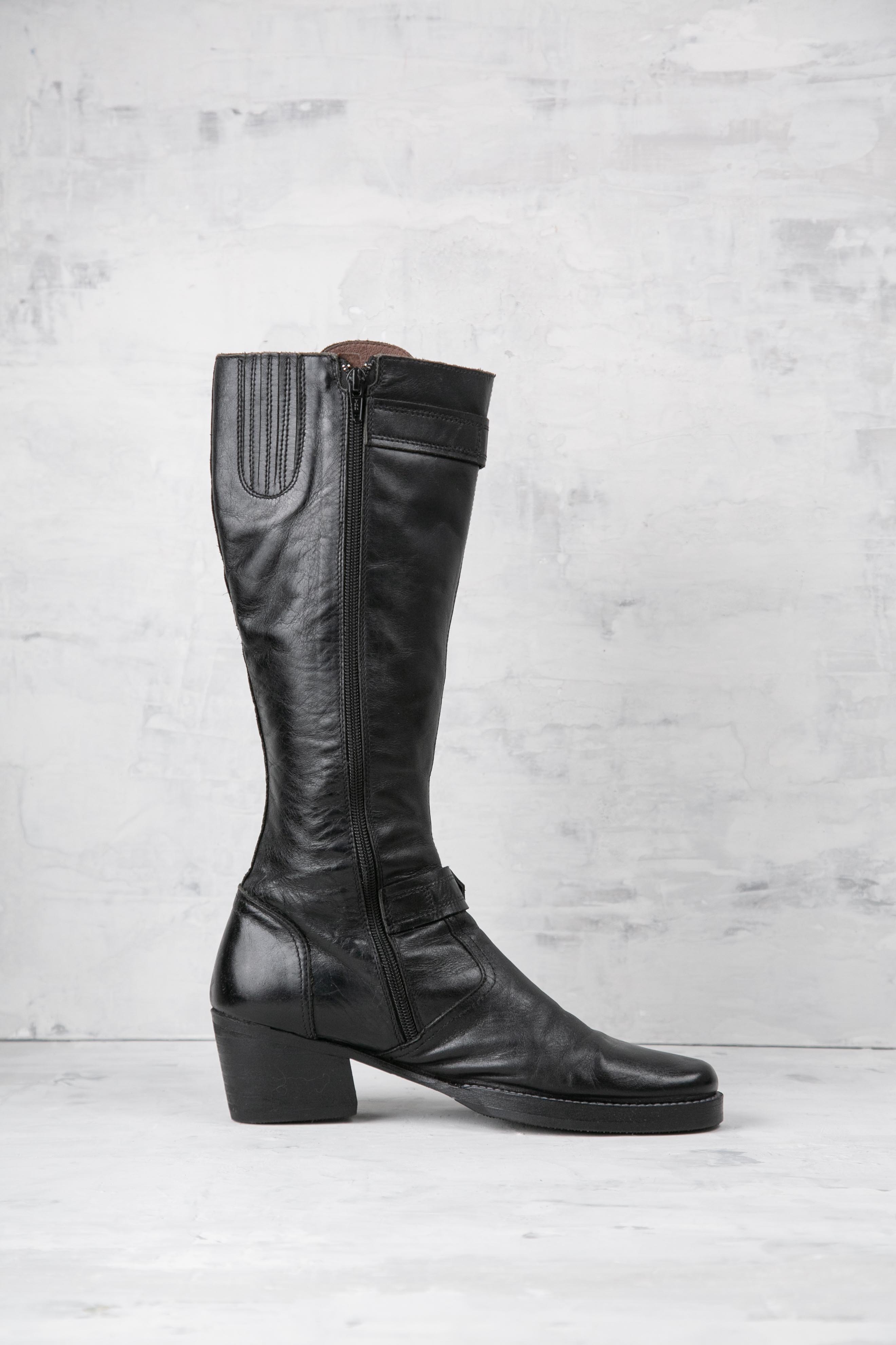 LACE-UP BUCKLED BOOTS