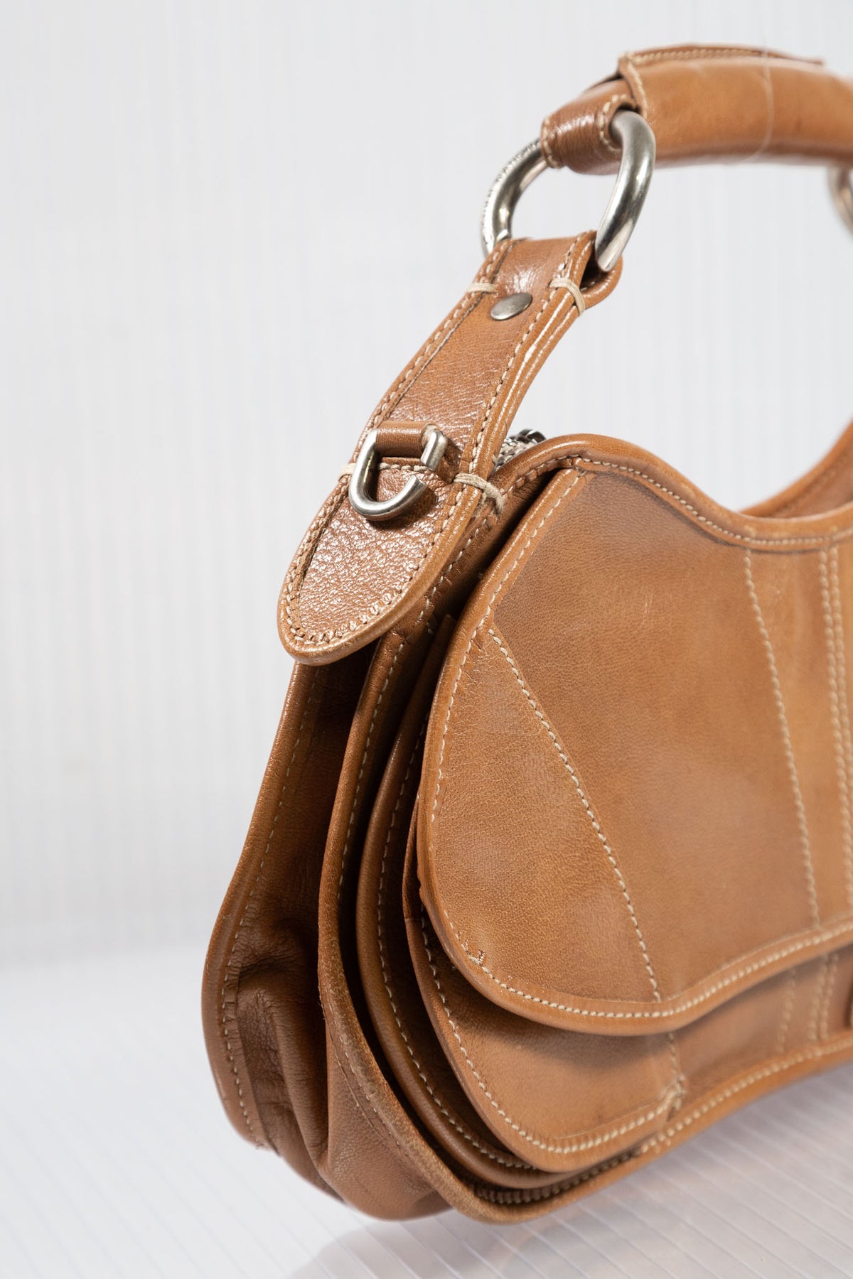 C'N'C TAN LEATHER RING HANDLE SHOULDER BAG