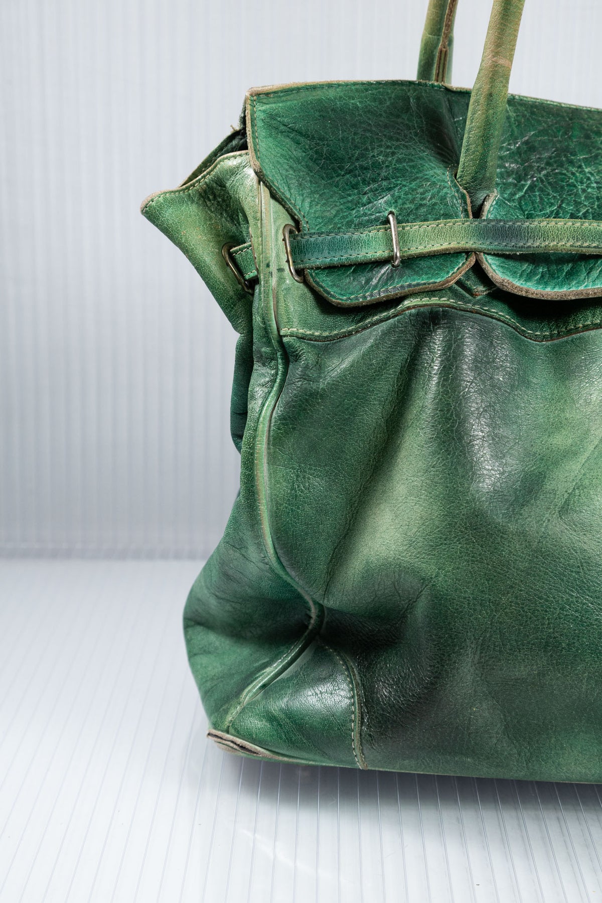 WASHED FIRKIN GREEN EMERALD LEATHER BAG