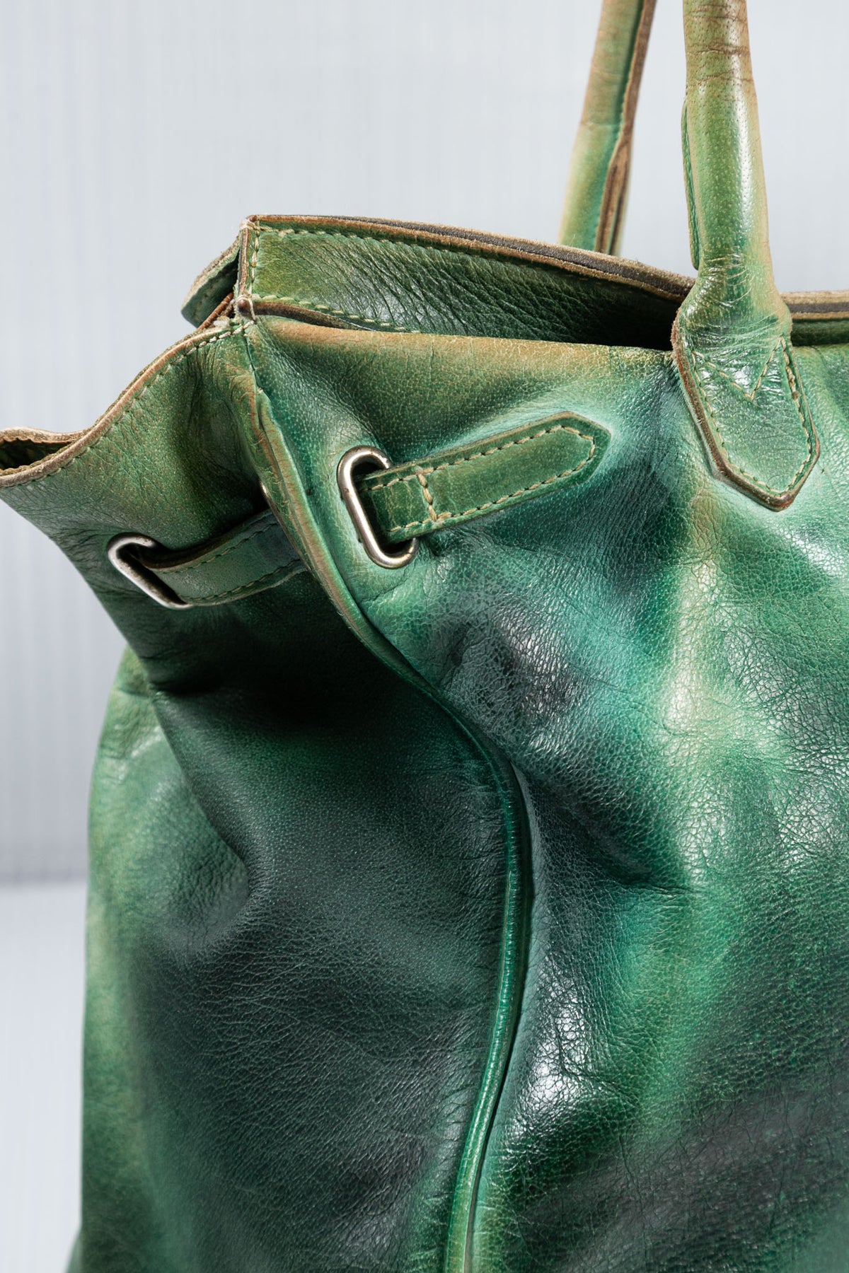 WASHED FIRKIN GREEN EMERALD LEATHER BAG