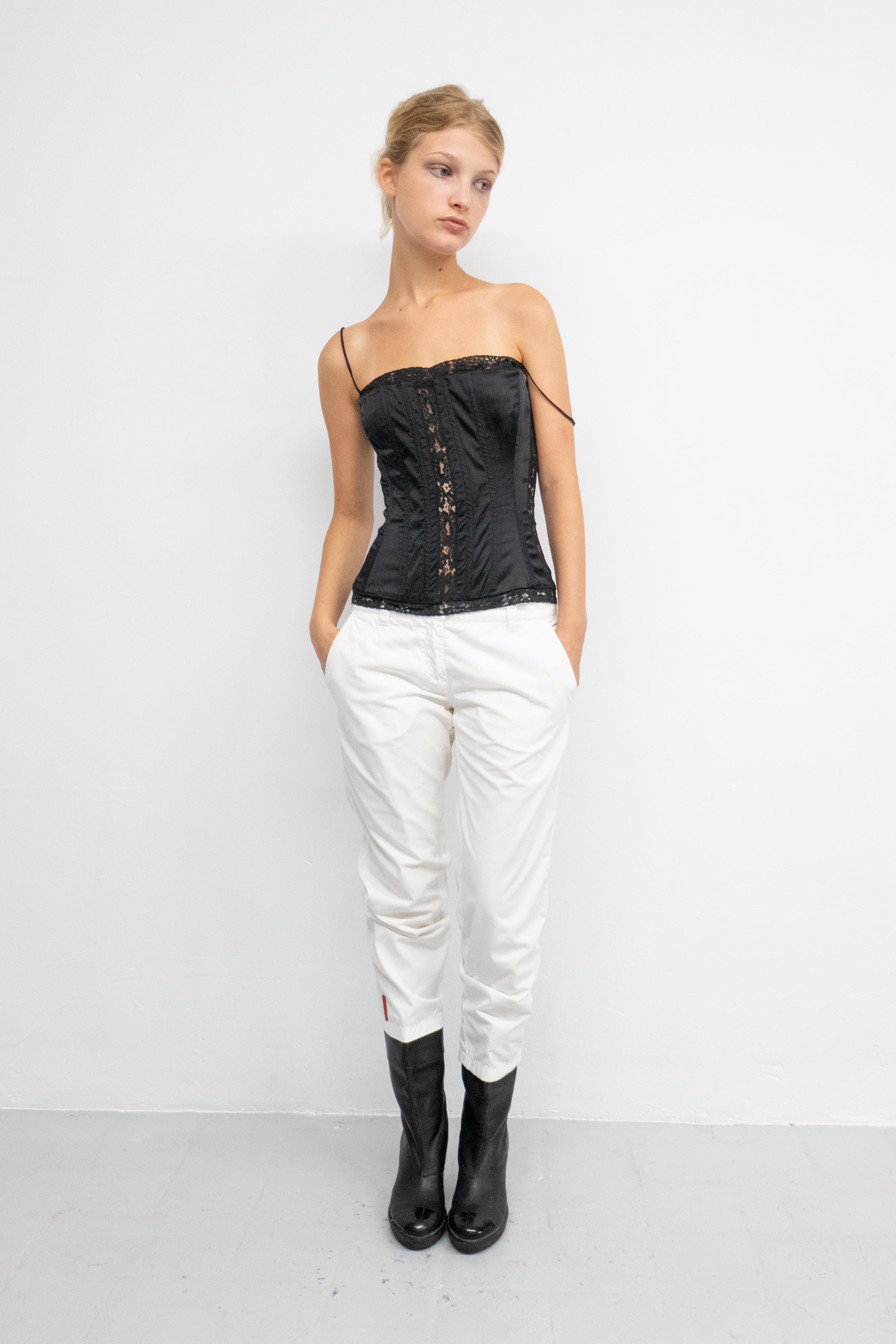 00S SILK LACE CORSET