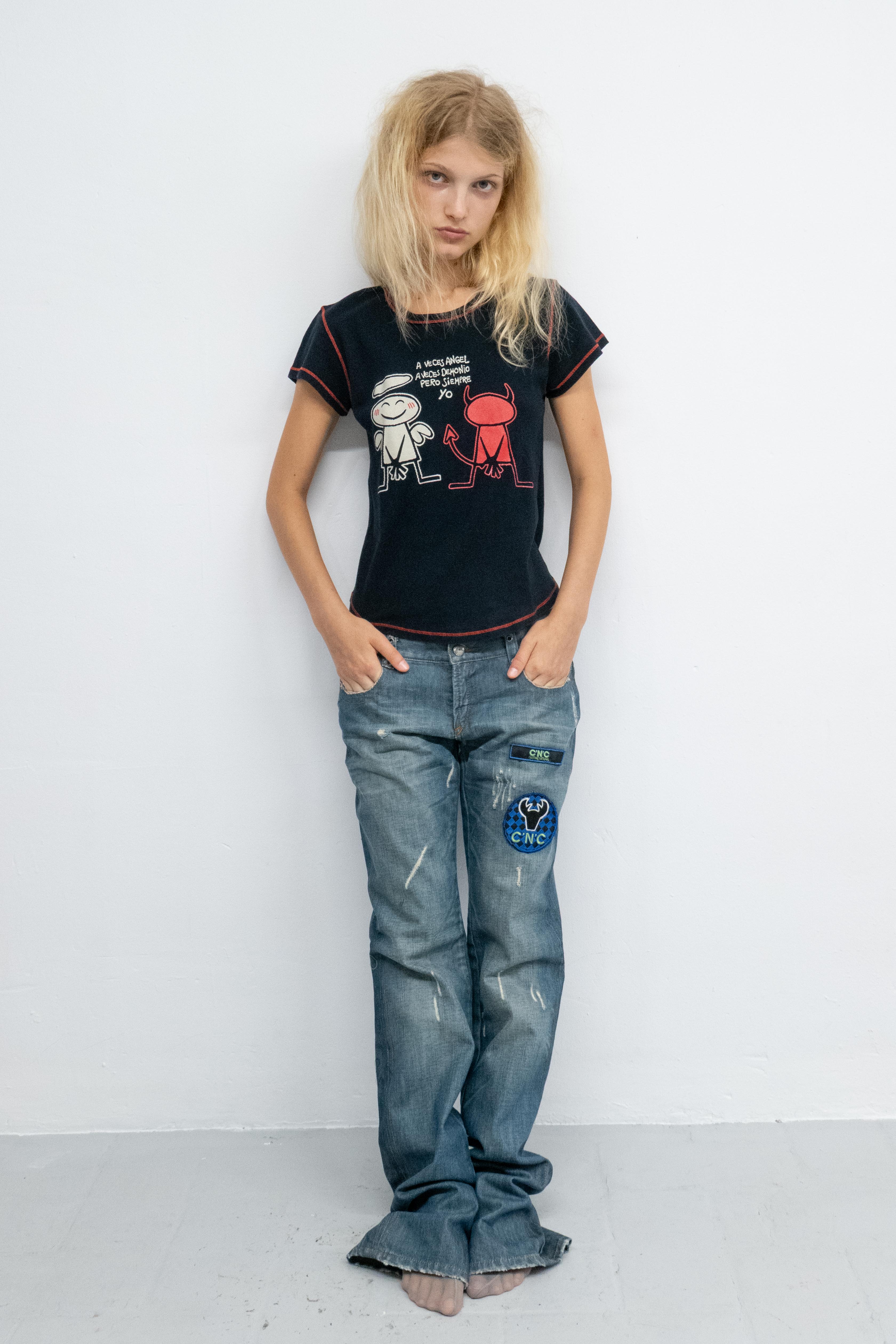 WASHED PATCH DENIM JEANS