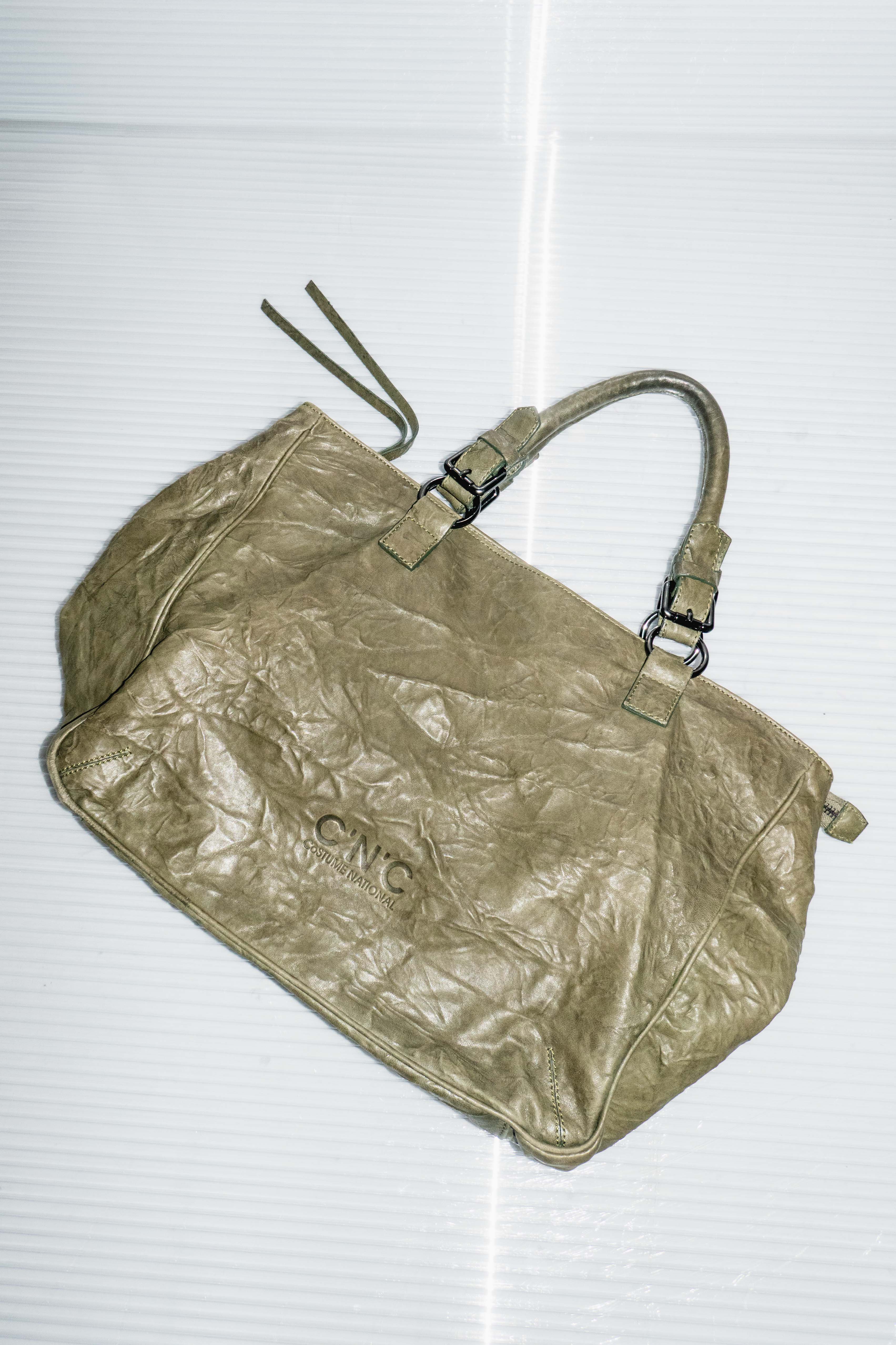 GREEN CRINKLE SHOULDER BAG